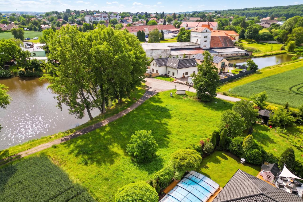 Prodej stavebního pozemku 1265 m2, Bořanovice