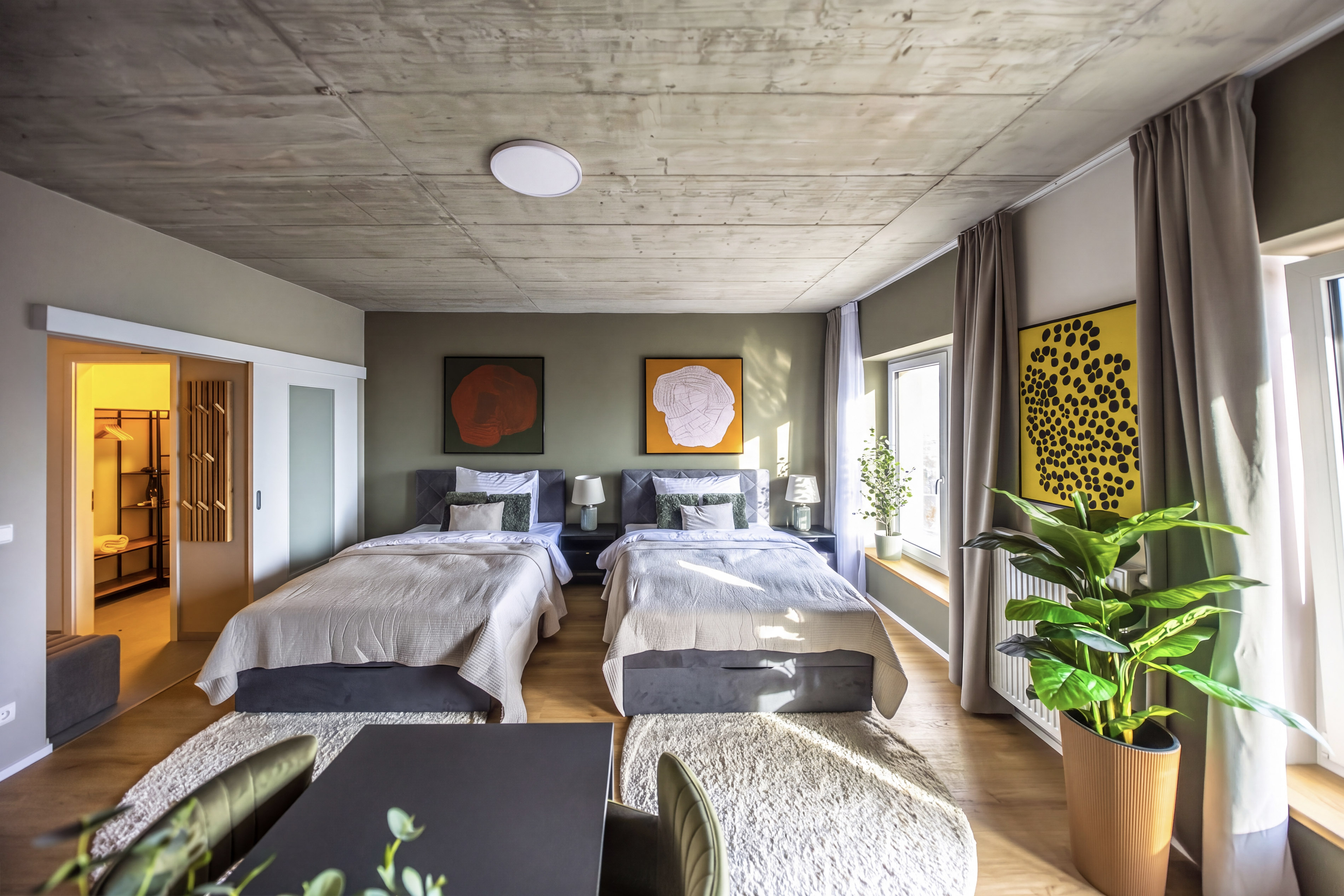 SadOVA Hotel & Premium Suites by URBAN WOLF foto 4