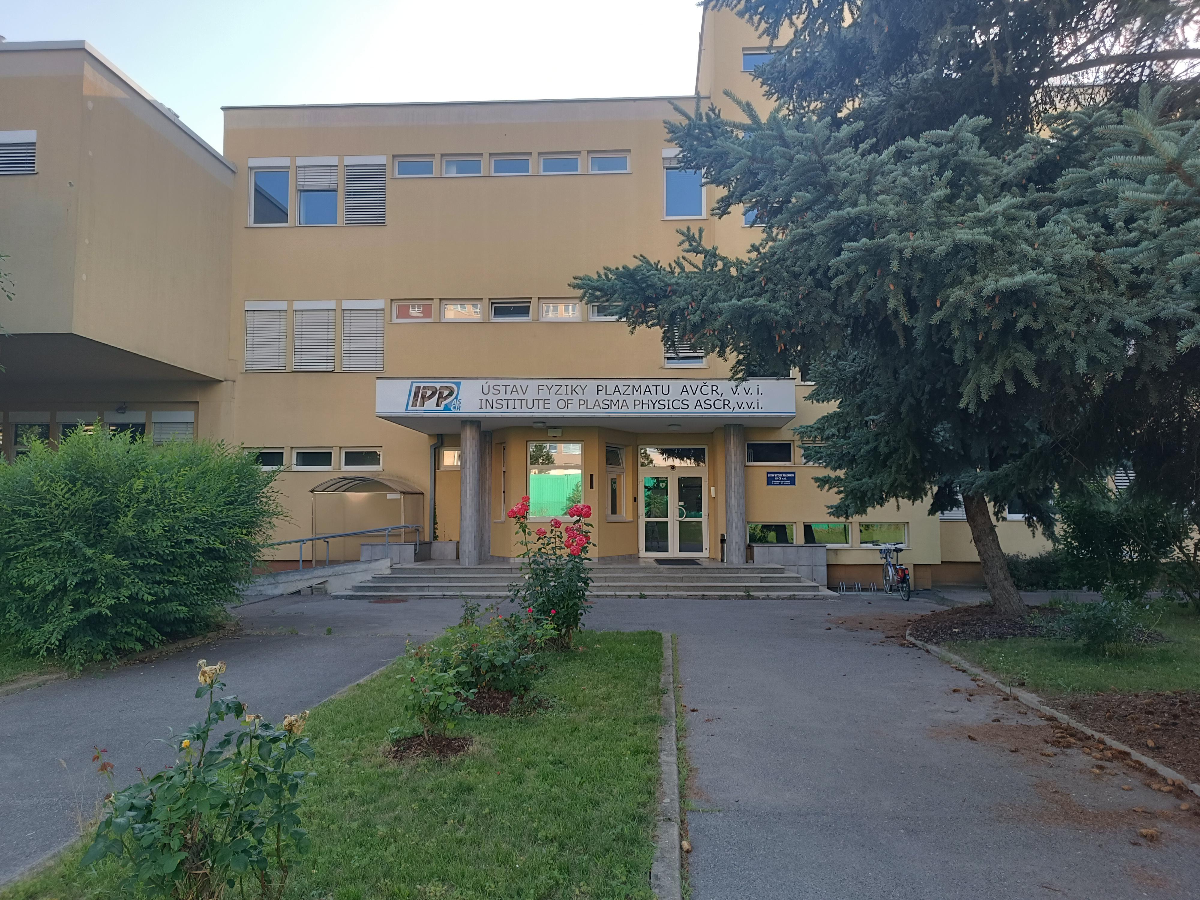 Knihovna Ústavu fyziky plazmatu AV ČR foto 4