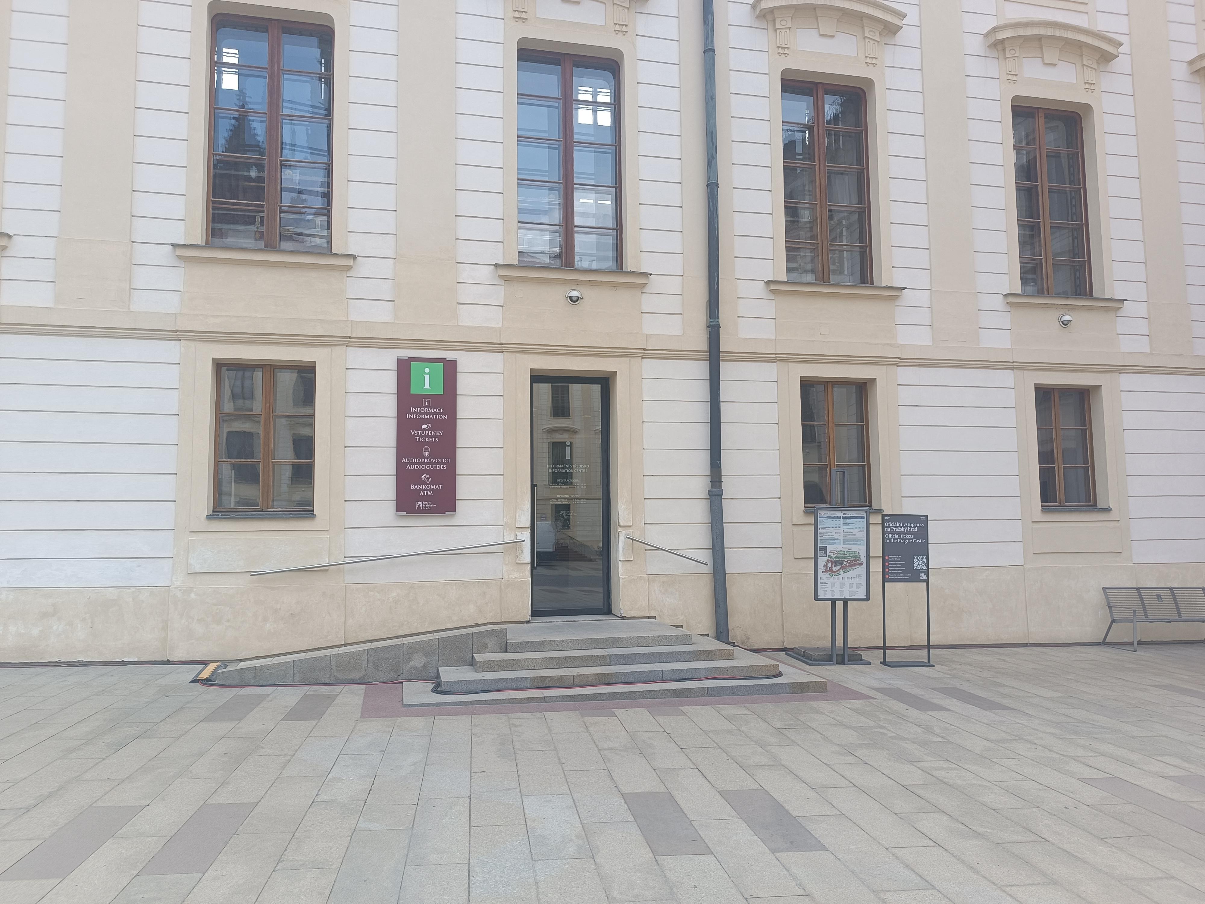 Informační středisko Pražského hradu foto 2
