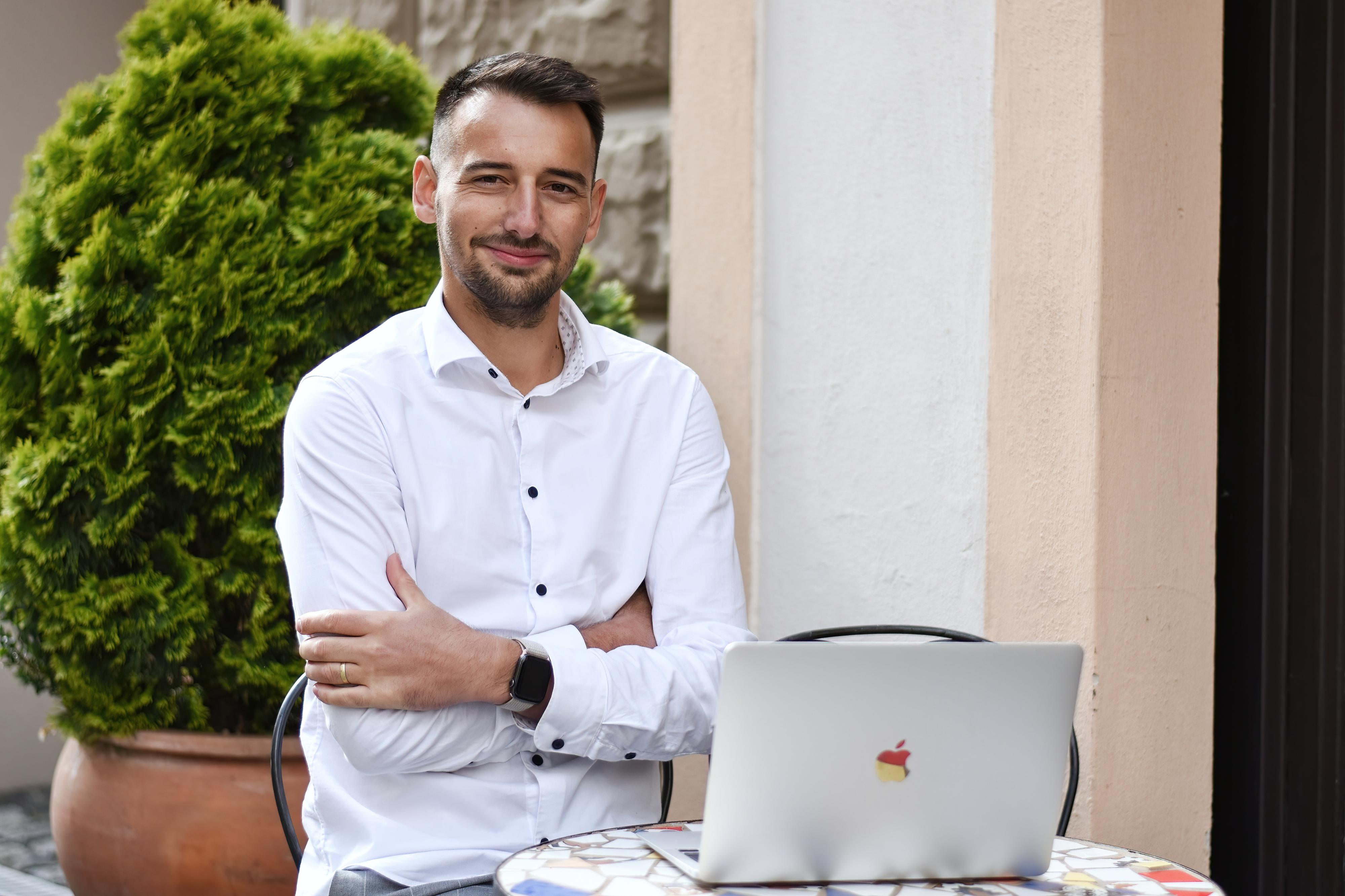 Stanislav Slovák - Realitní specialista foto 5
