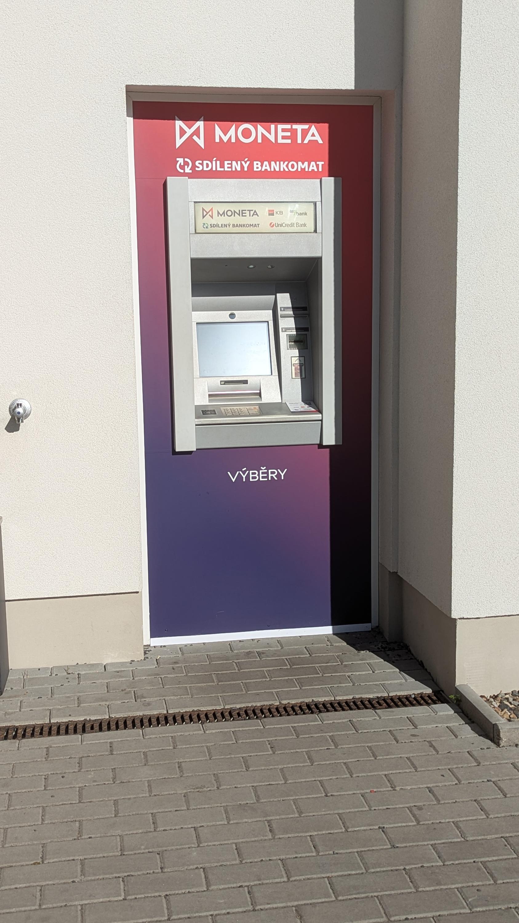 Bankomat MONETA Bank foto 2