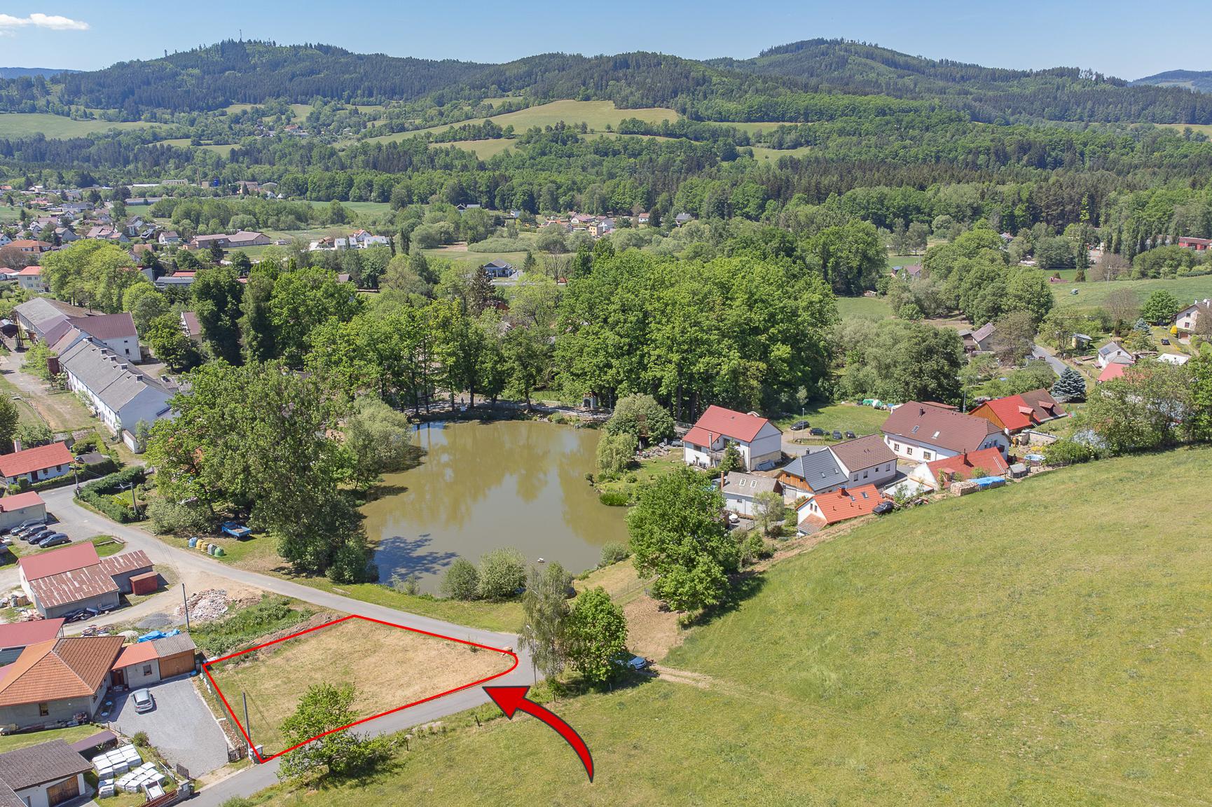 Prodej pozemku k výstavbě RD v Dlouhé Vsi u Sušice