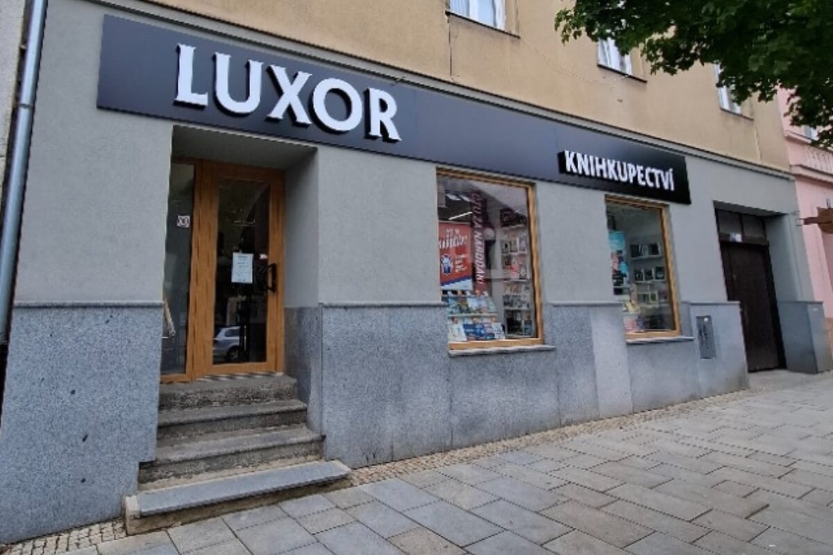Knihkupectví Luxor, Strakonice