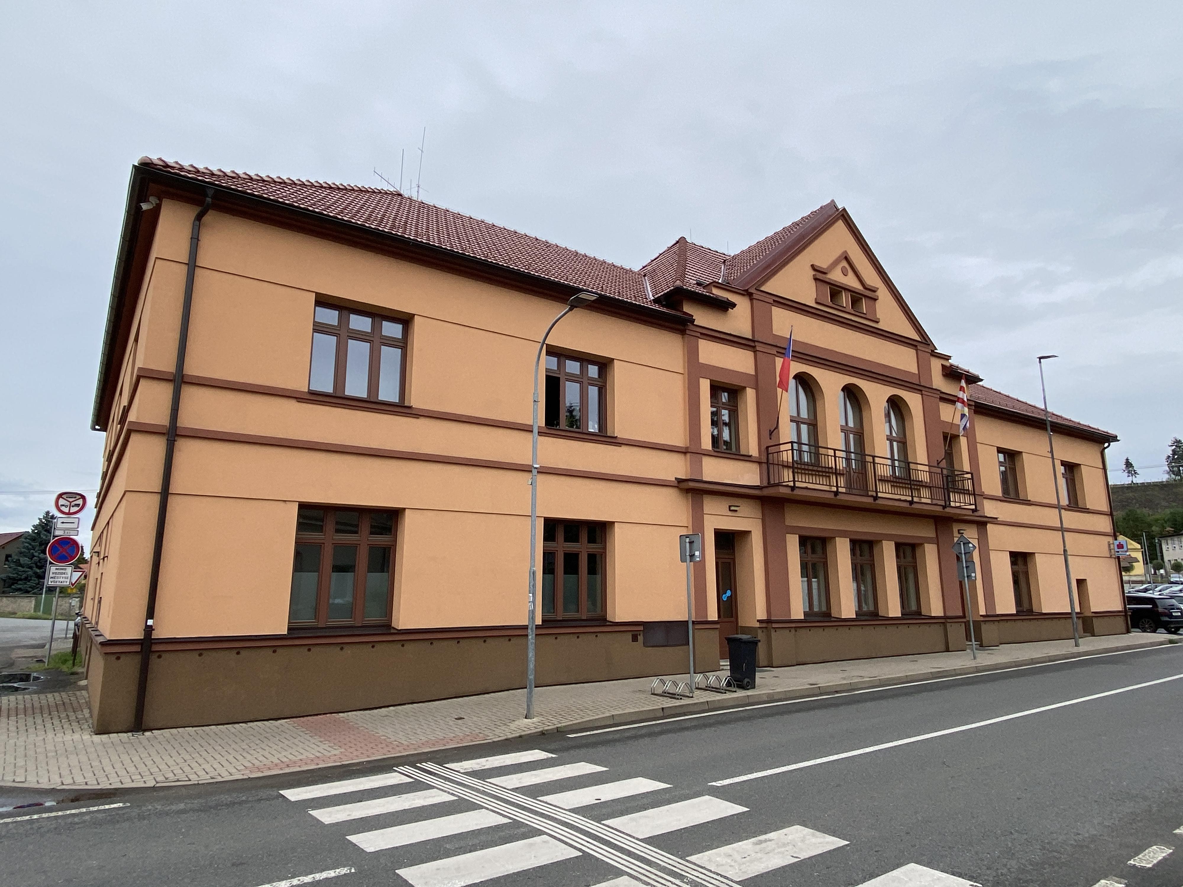 Všetaty - úřad městyse foto 3