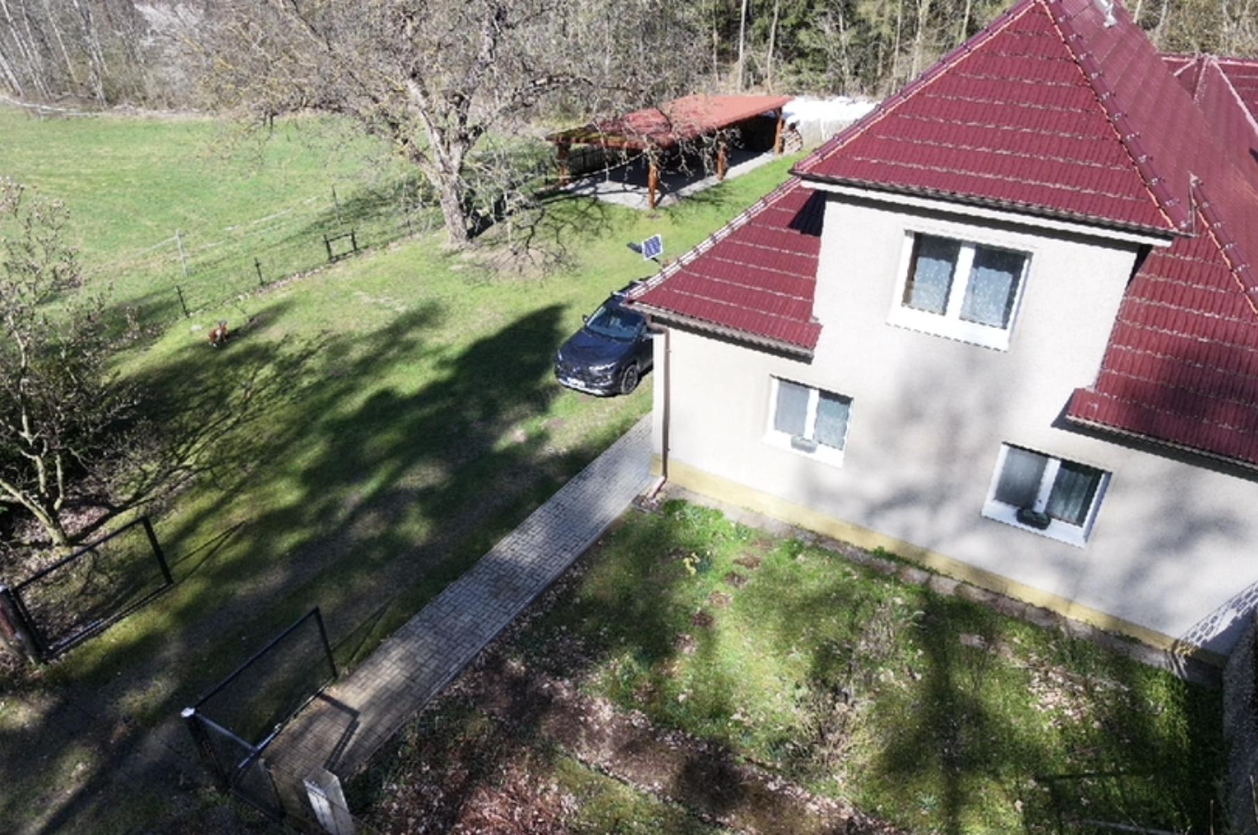 Chalupa u lesa v Železných horách