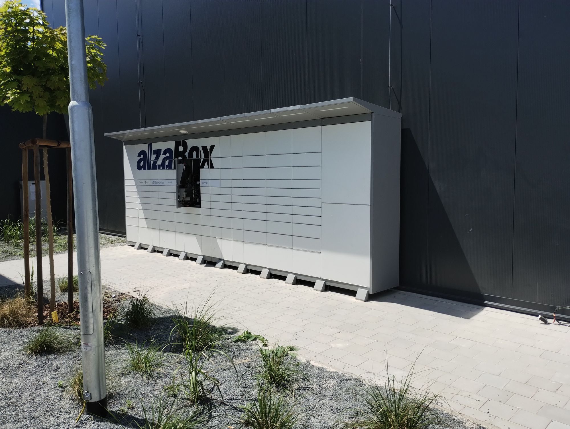 AlzaBox foto 1