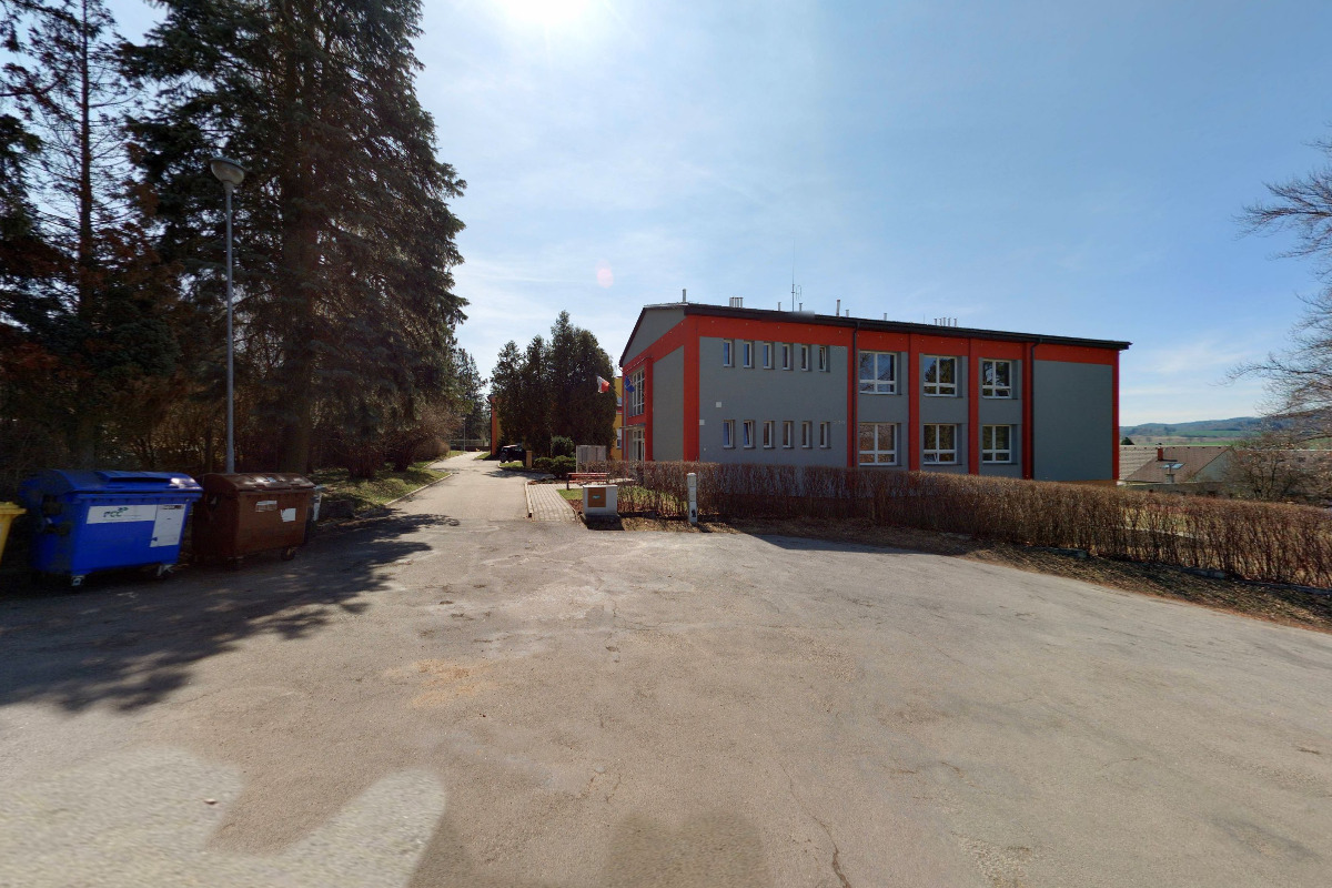 Kostelec - obecní úřad foto 3