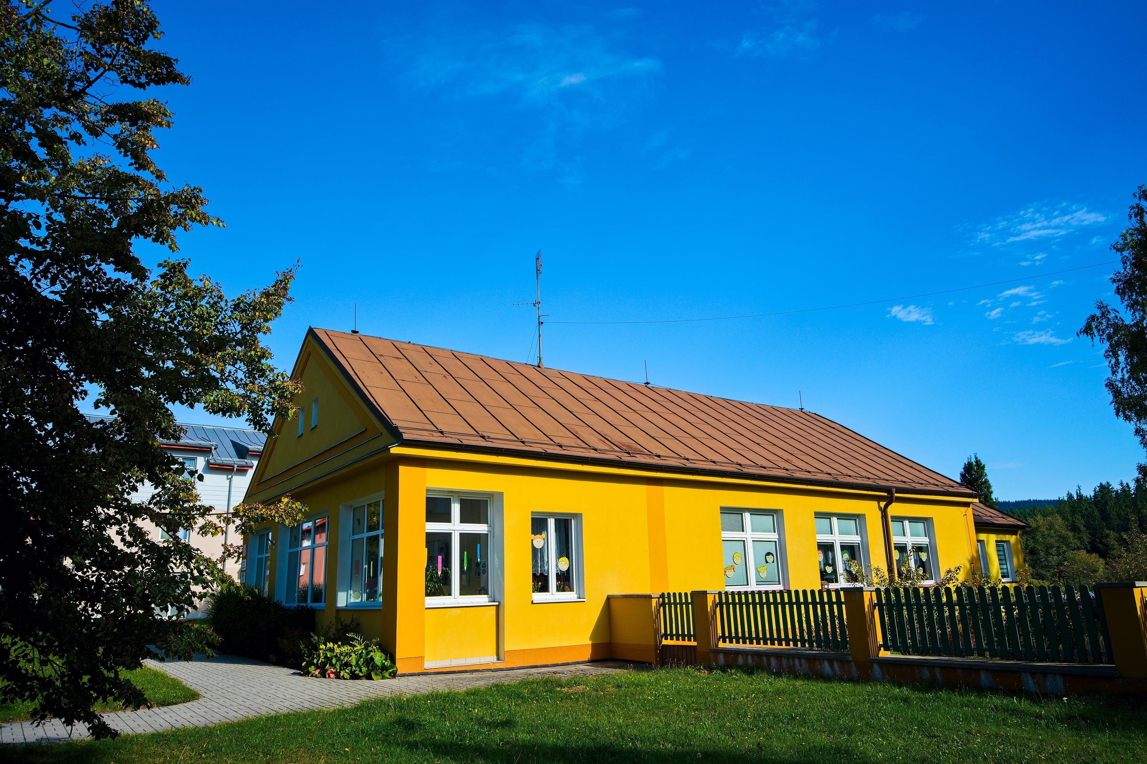 Mateřská škola Klimentov, okres Cheb foto 1