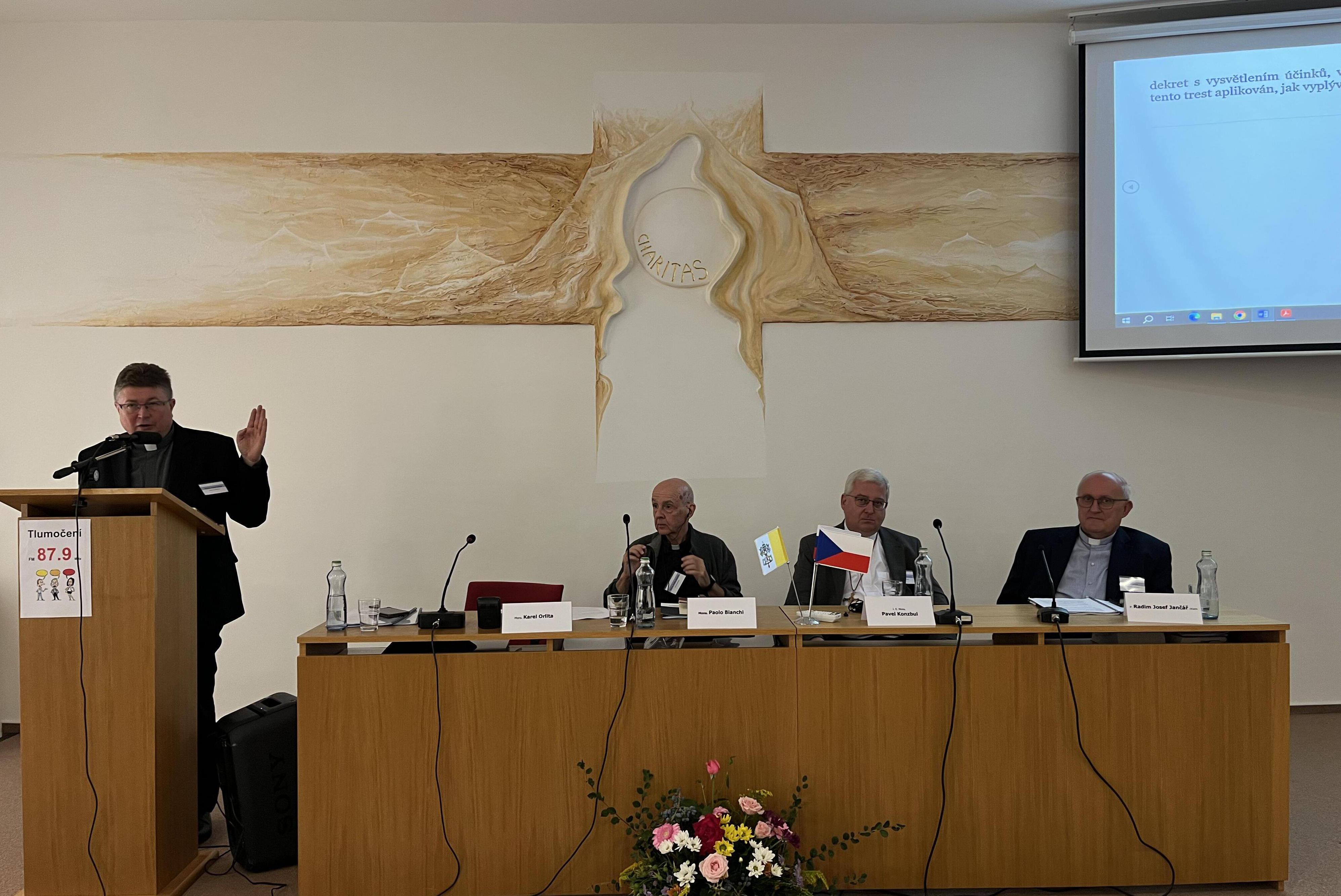 Akademie kanonického práva