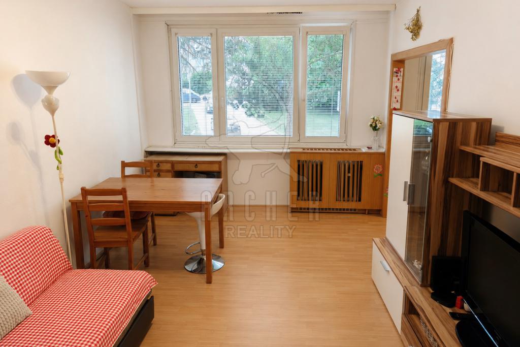 Prodej bytu 3+1 59 m², ul. Hurbanova, Praha - Krč