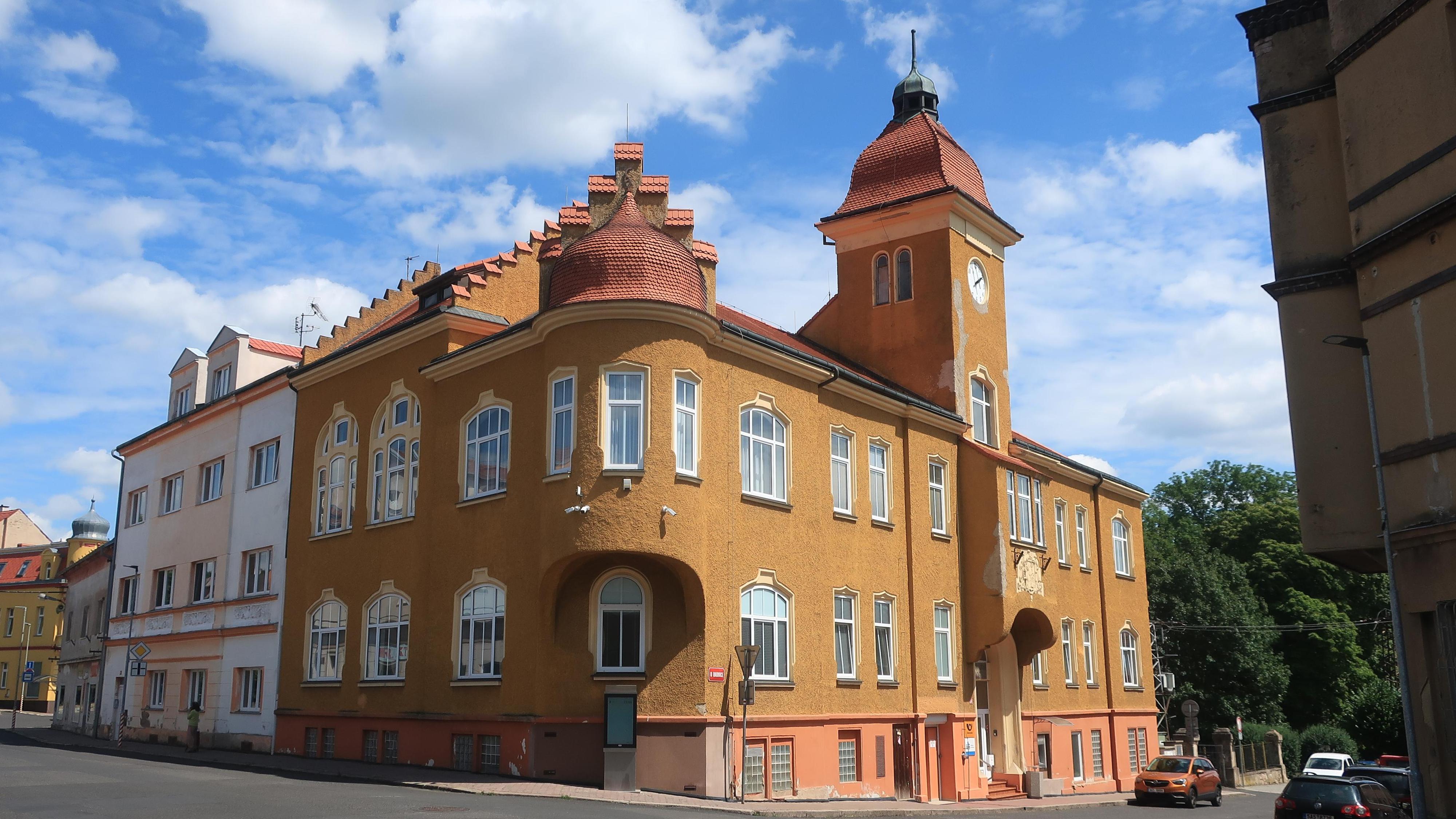 Hrob - městský úřad foto 2