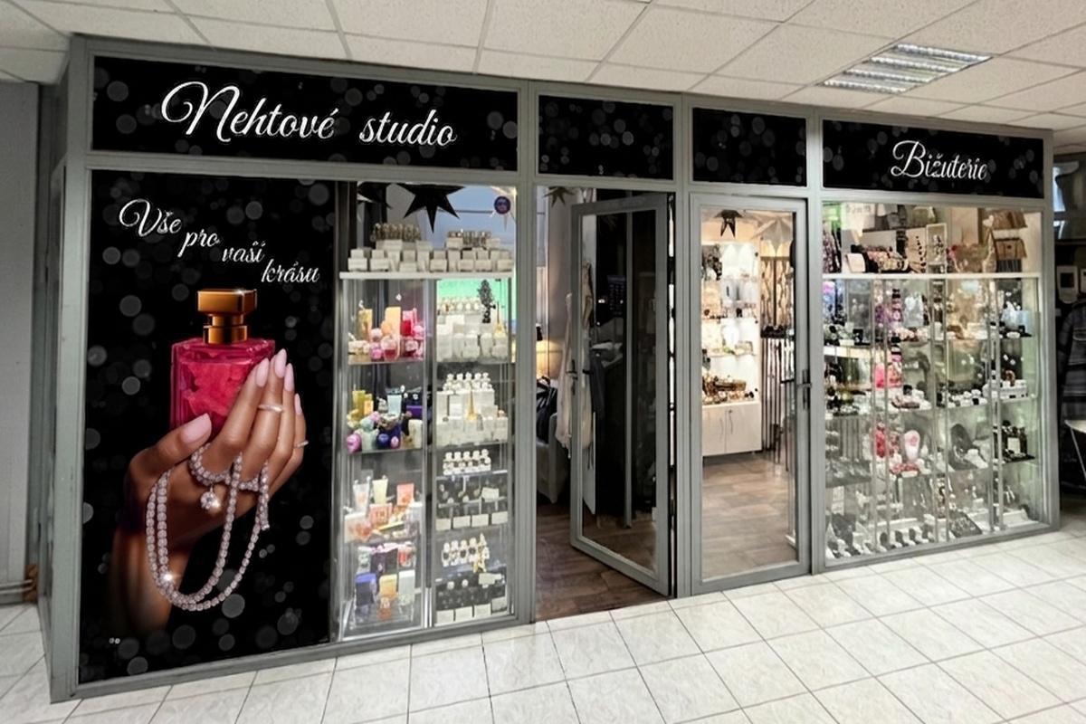 Nehtové studio a šperky Kytička