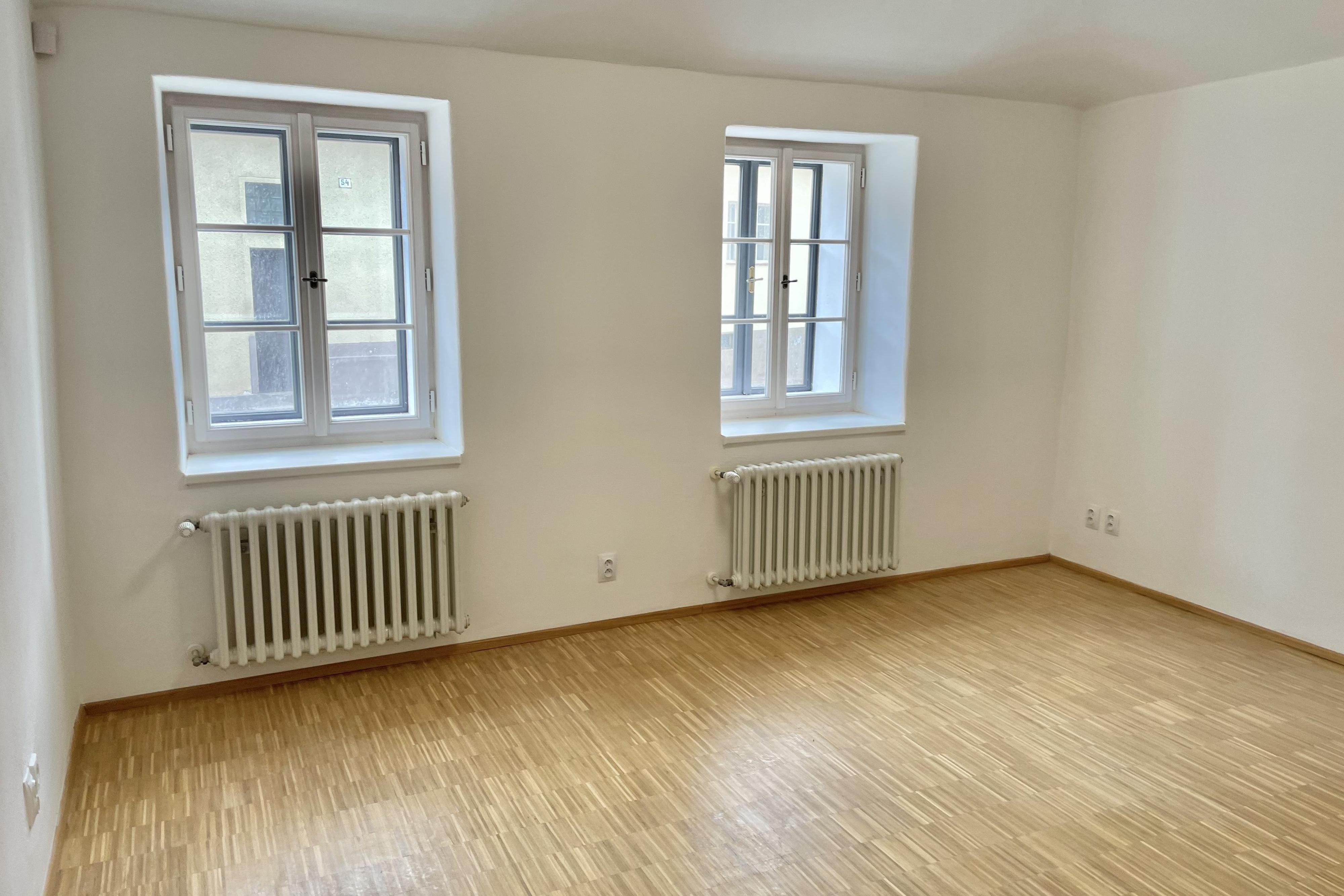 Pronájem kanceláře, Sušice