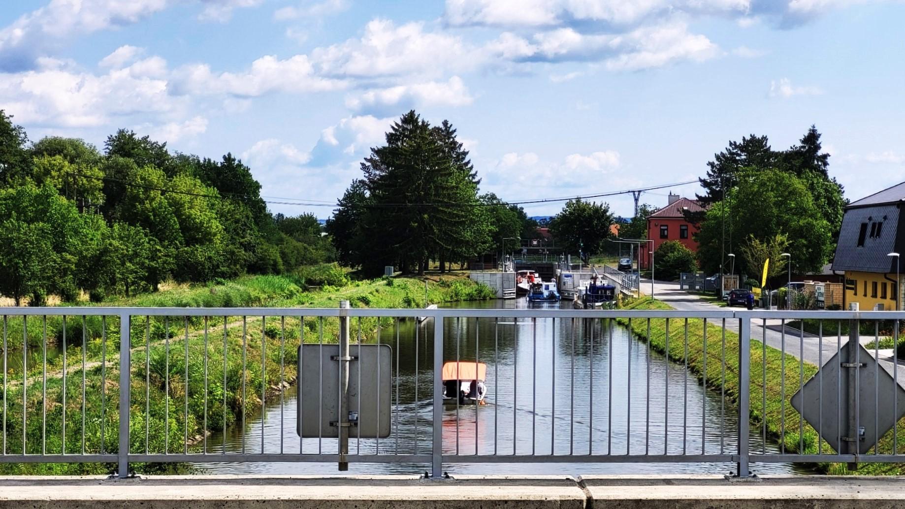 Plavební komora Veselí nad Moravou foto 4