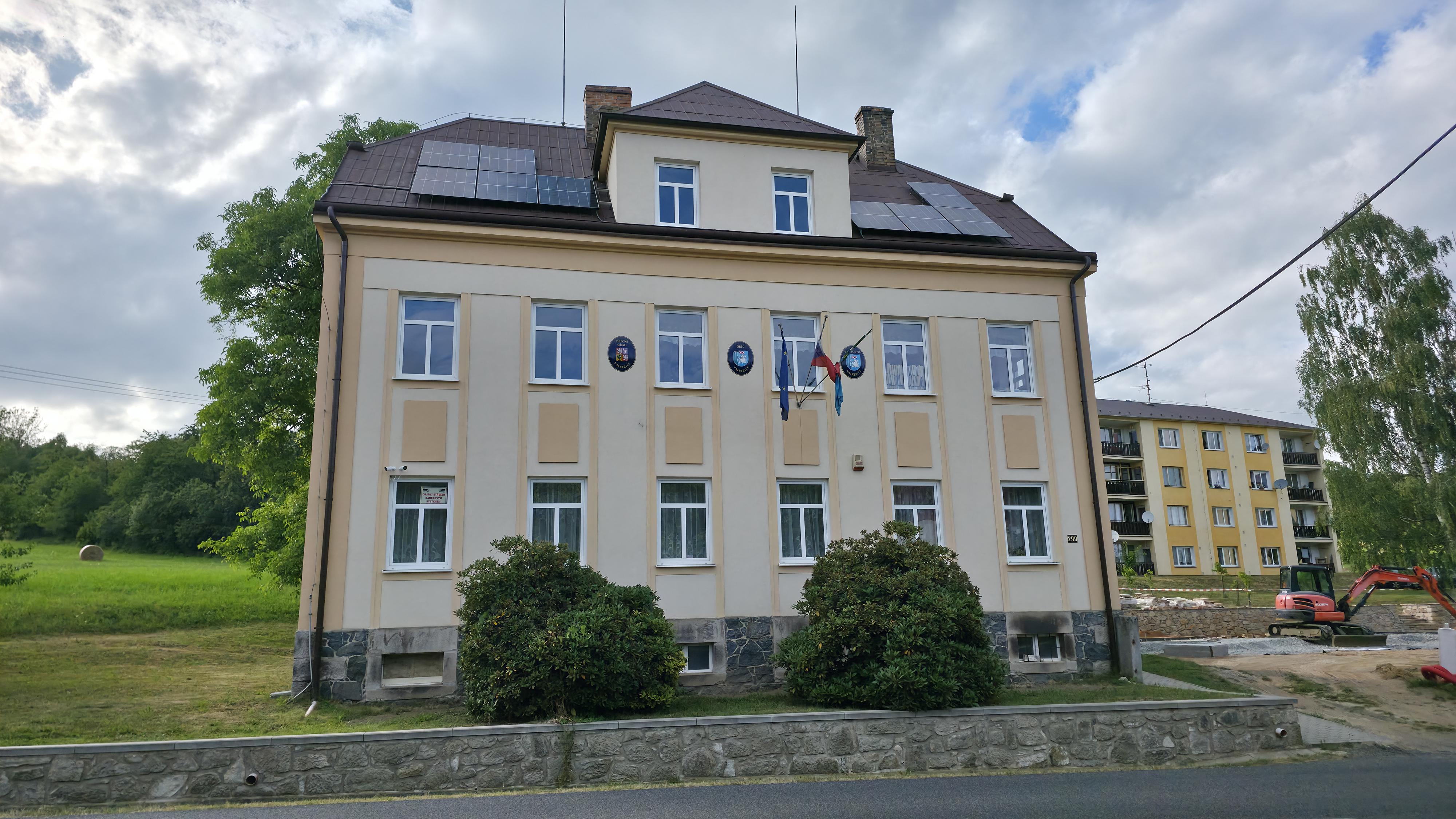 Valkeřice - obecní úřad foto 5