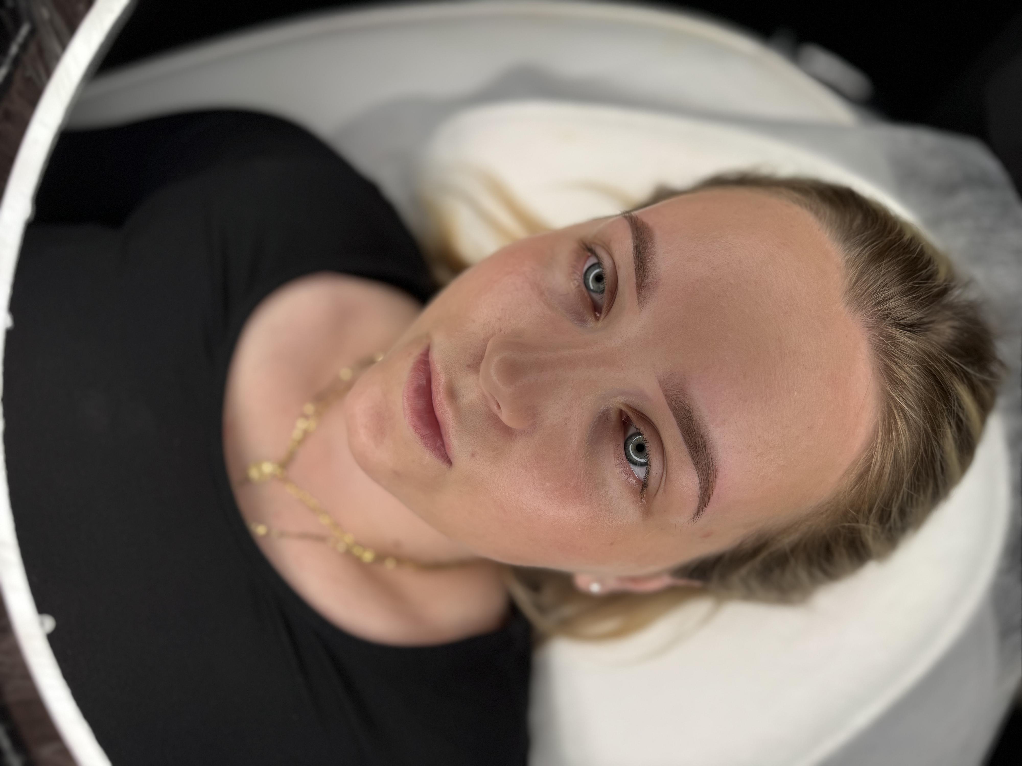 Zuzana Krausová - Permanentní make-up foto 6