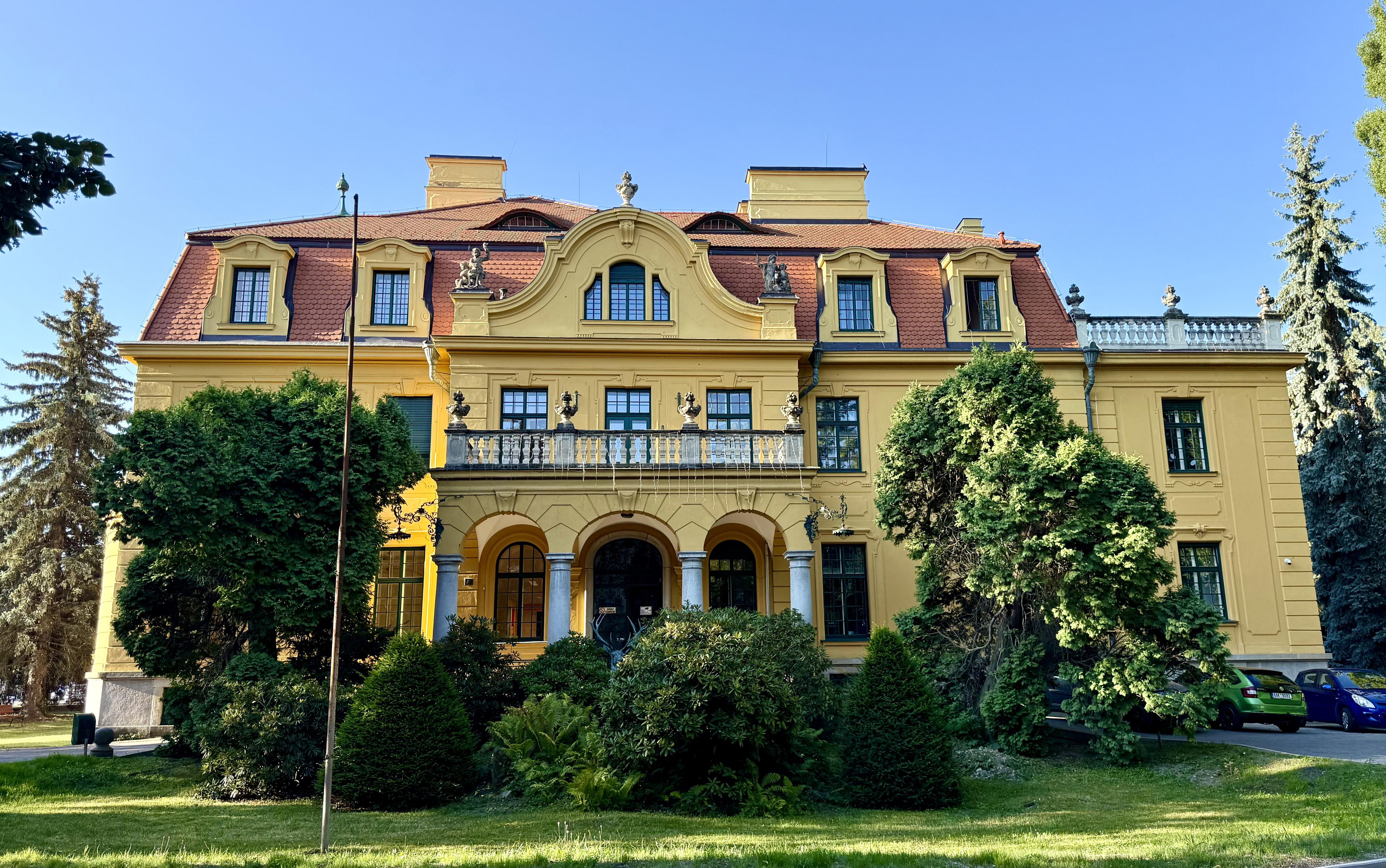 Dům dětí a mládeže, České Budějovice, U Zimního stadionu 1 foto 2