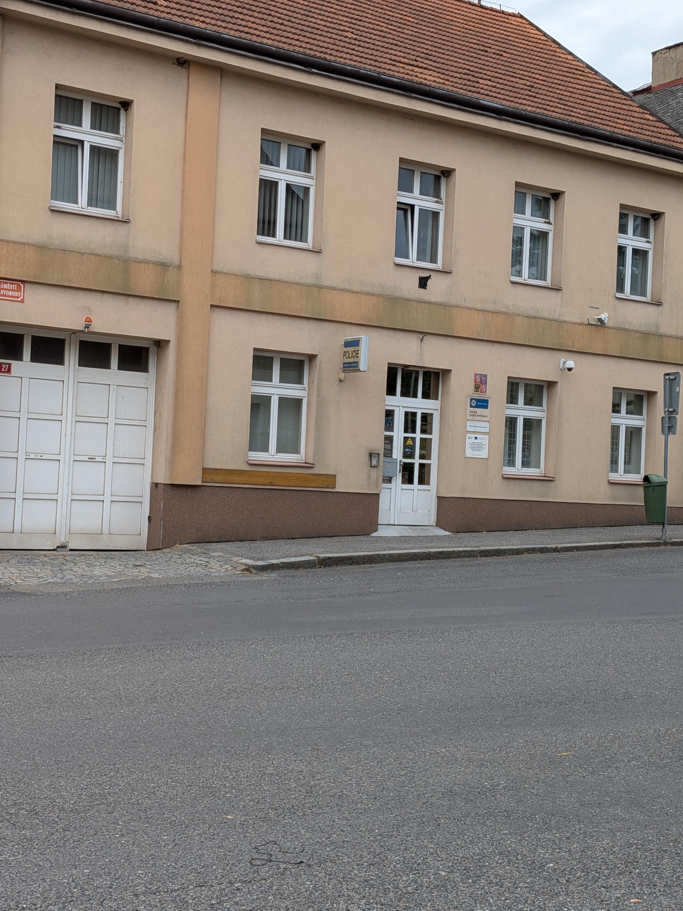 Policie ČR - Obvodní oddělení Mníšek pod Brdy foto 4