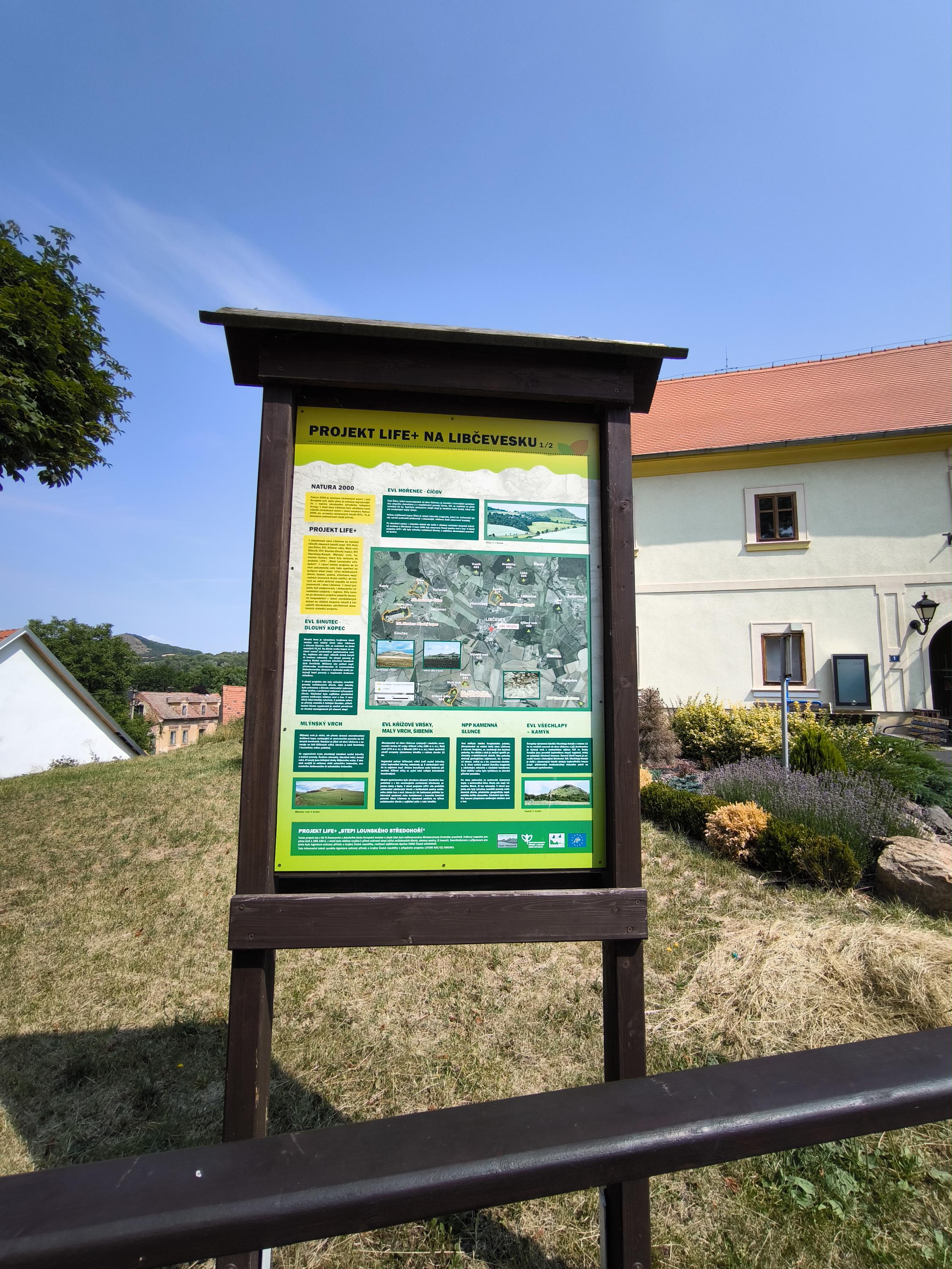 Libčeves - obecní úřad foto 3