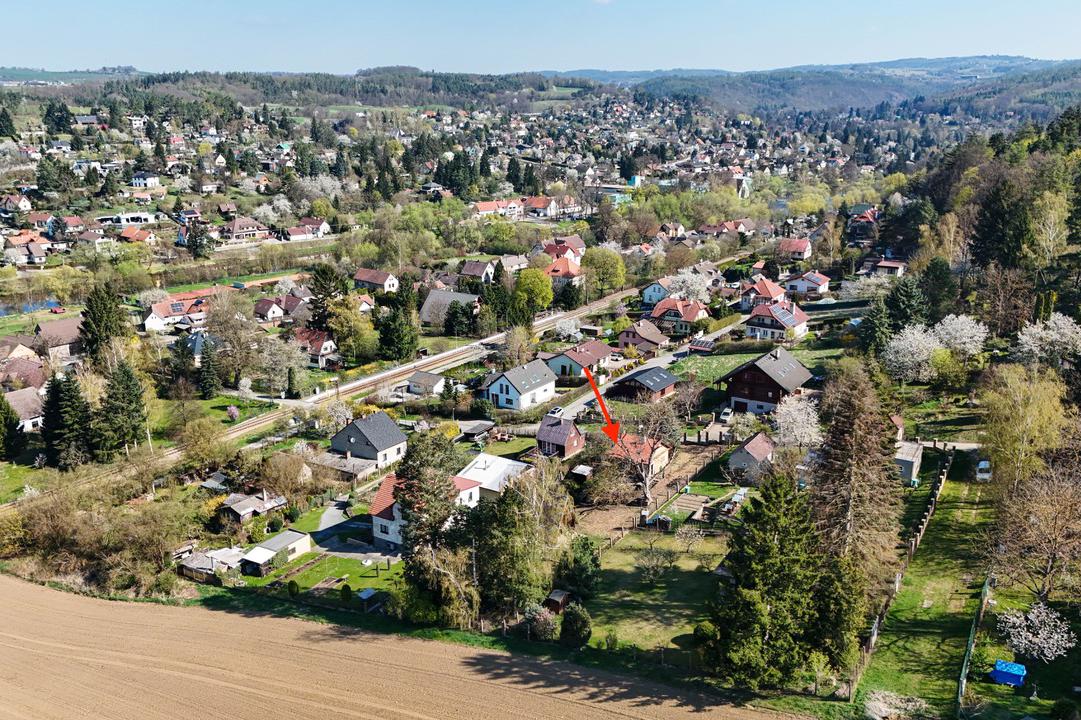 Stavební parcela 1 256 m2, Lštění-Čerčany u Prahy!