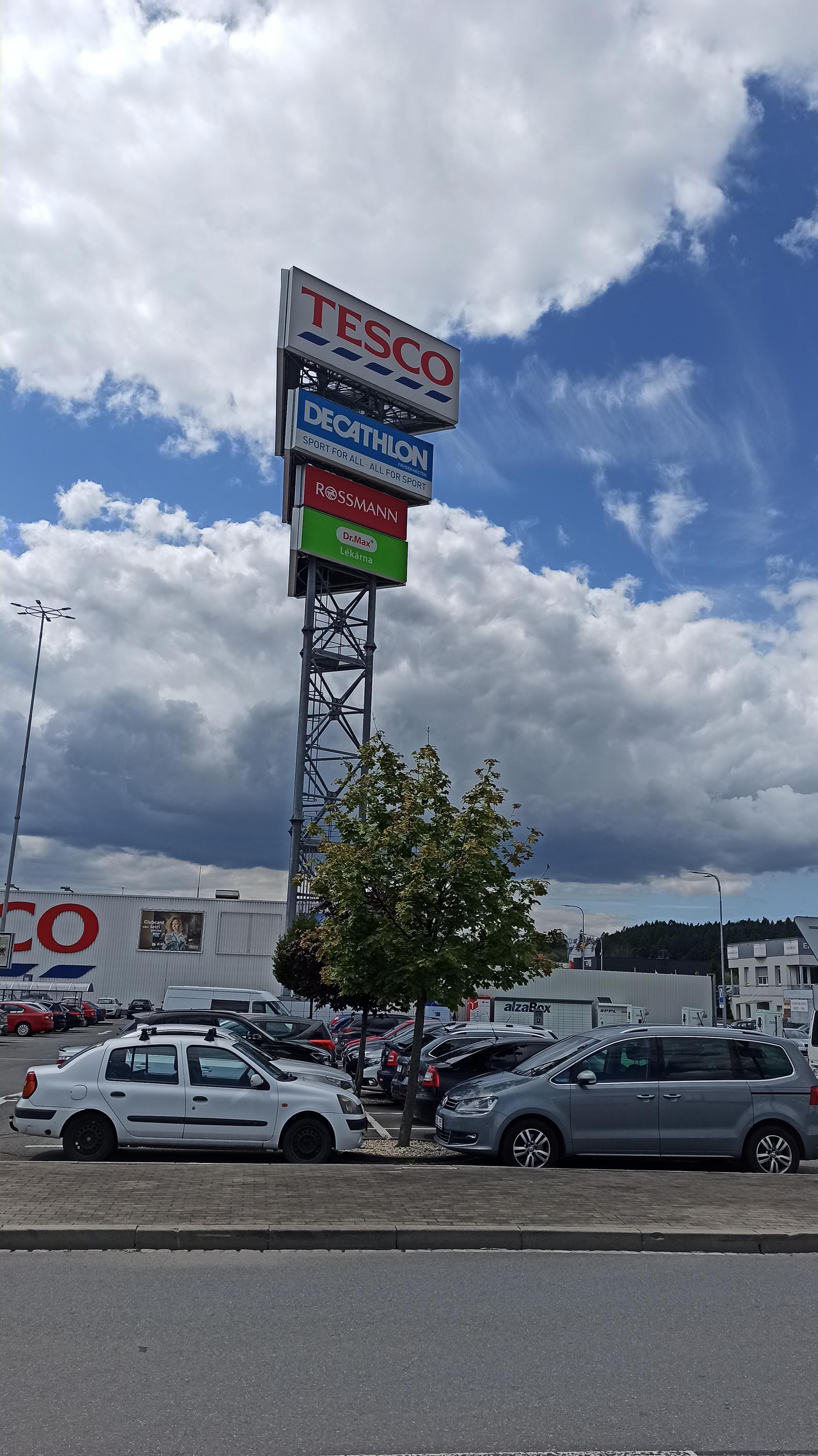 Tesco foto 2