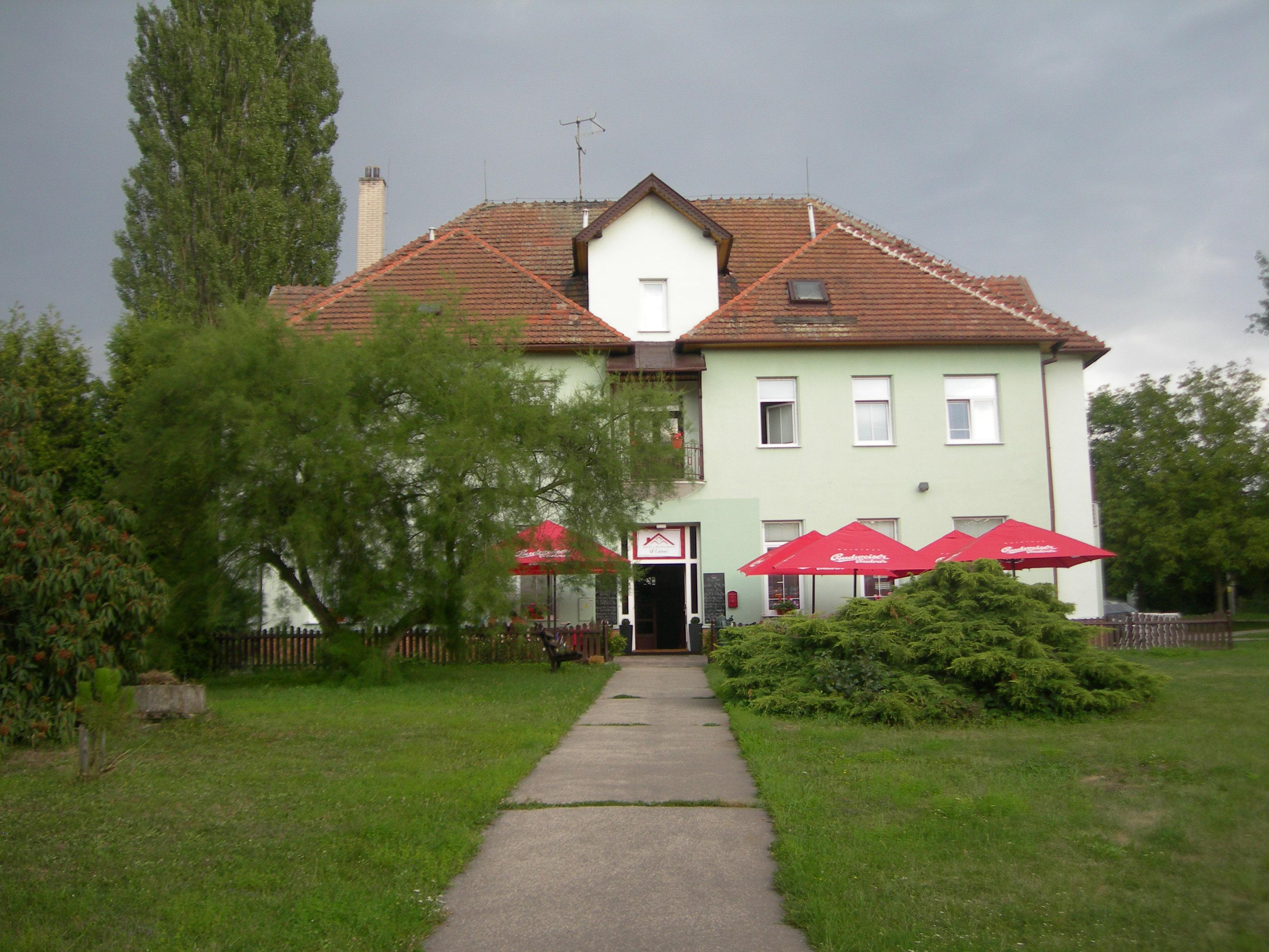 Hotel U Lázní - chatky