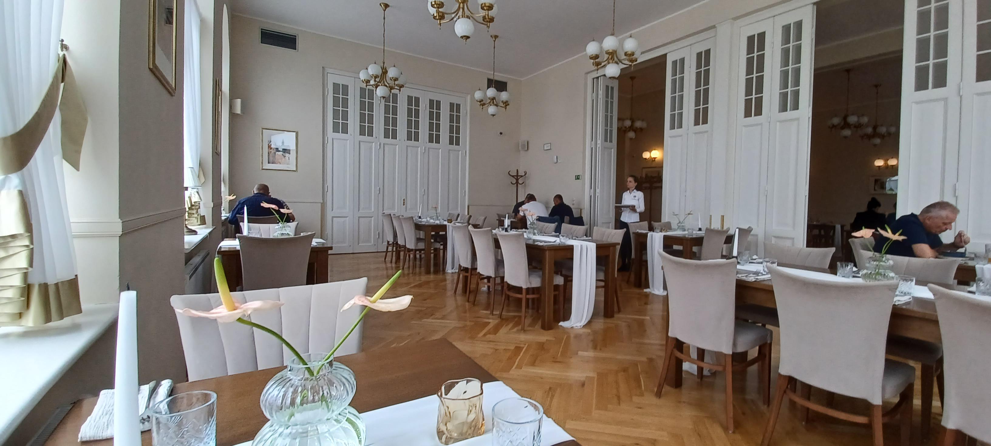 Restaurace Pod Zeleným dubem foto 4