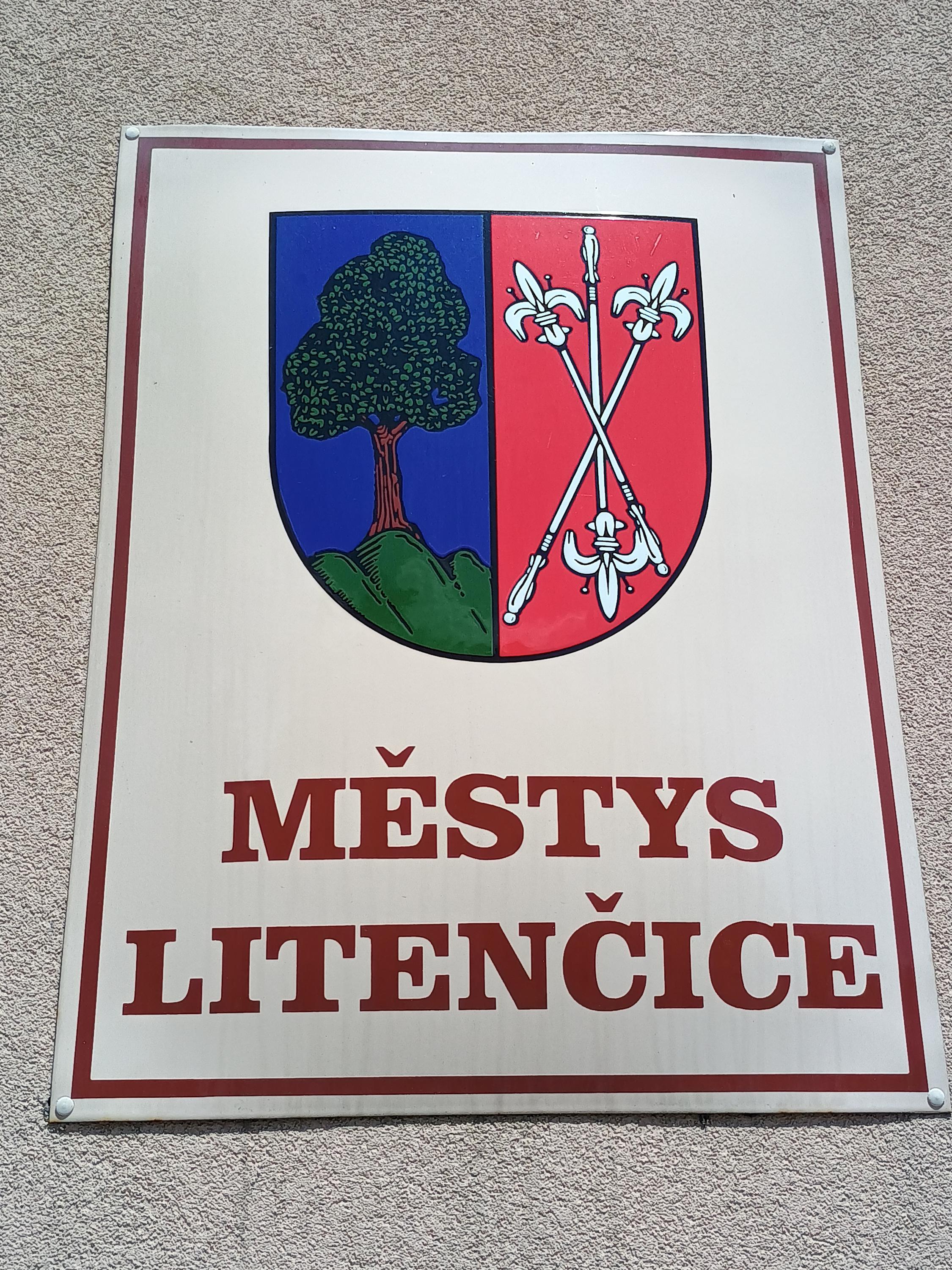 Litenčice - úřad městyse foto 3
