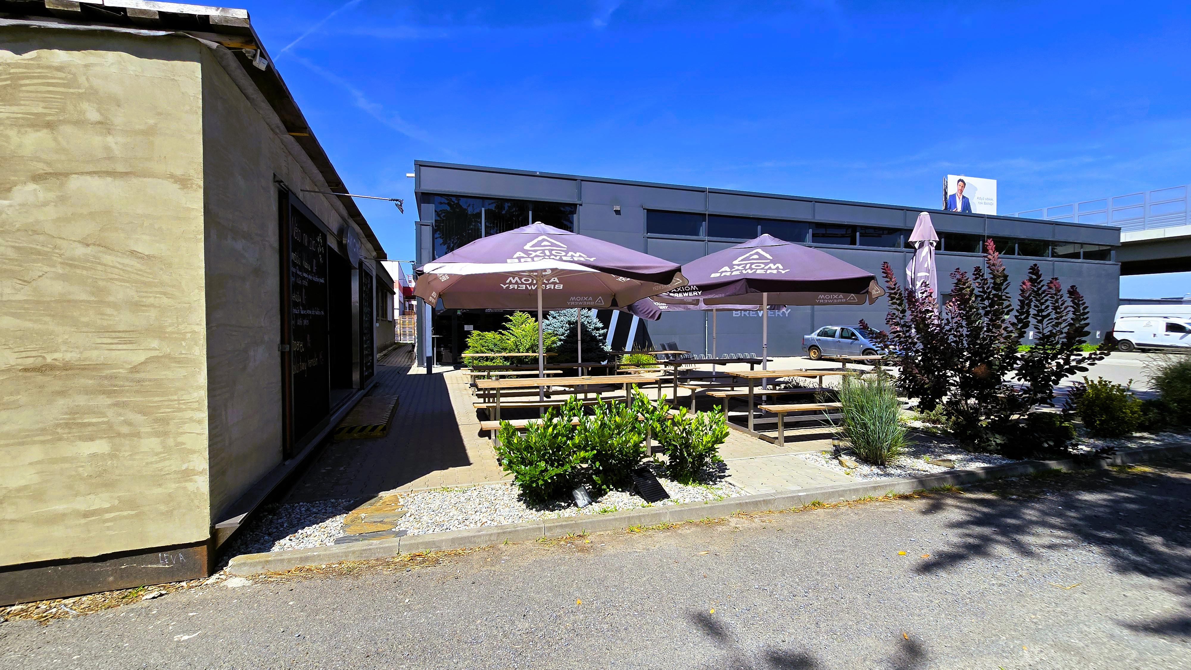 Axiom Beer Garden foto 5