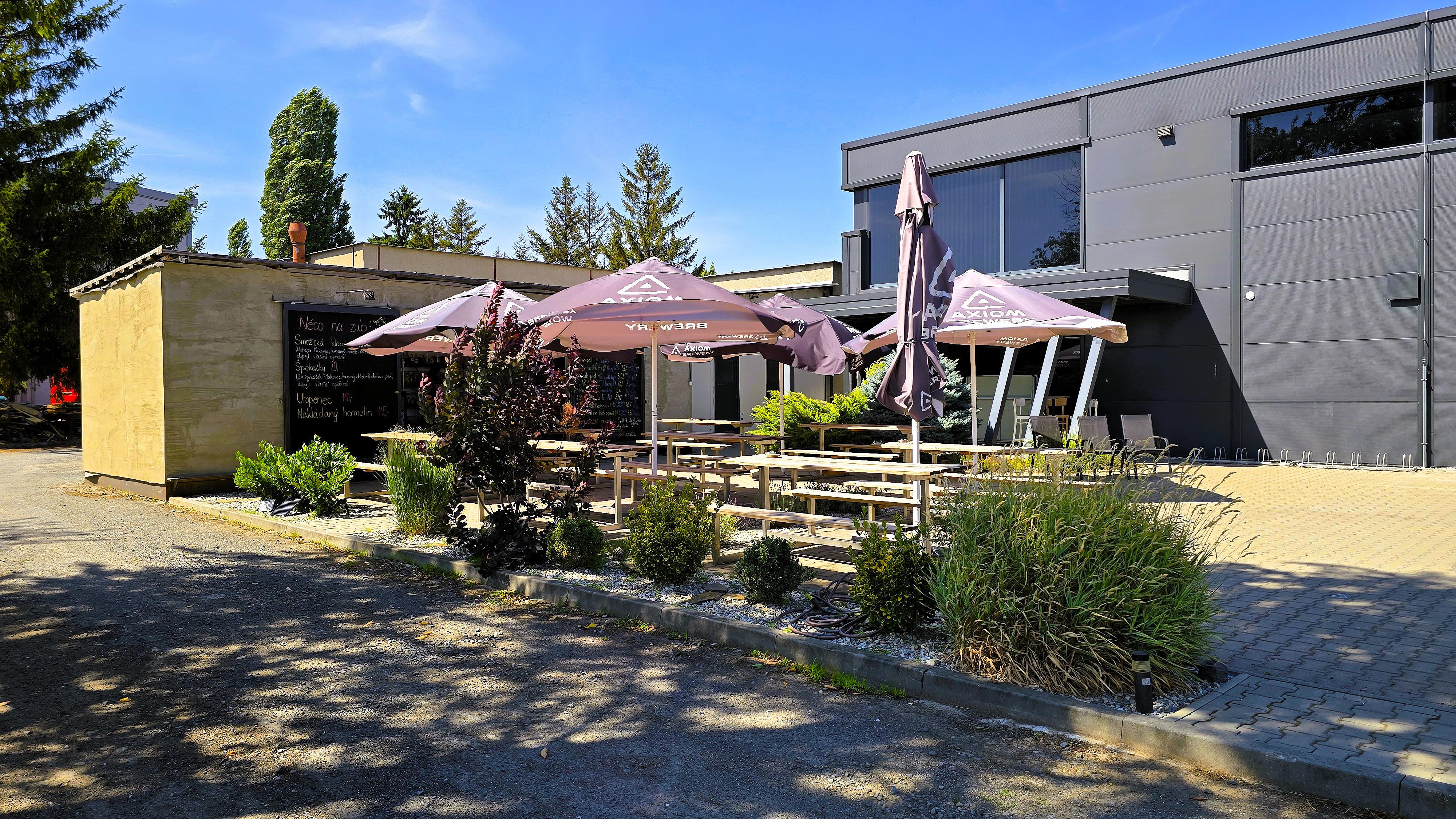 Axiom Beer Garden foto 3