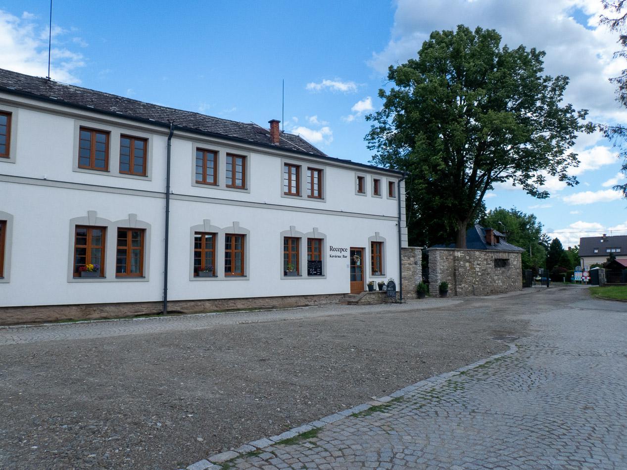 Kavárna Červený dvůr
