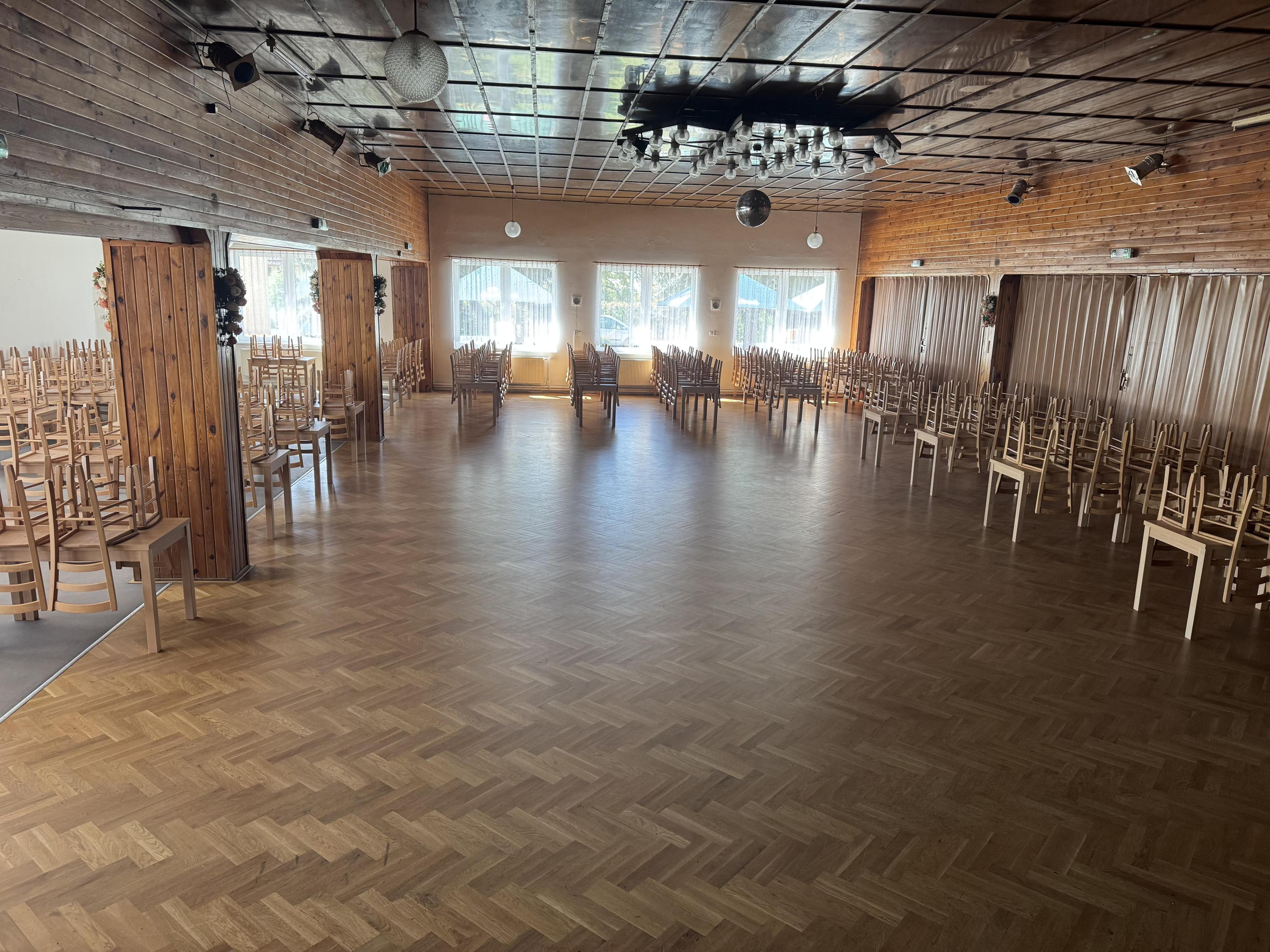 Restaurace a kulturní dům foto 1