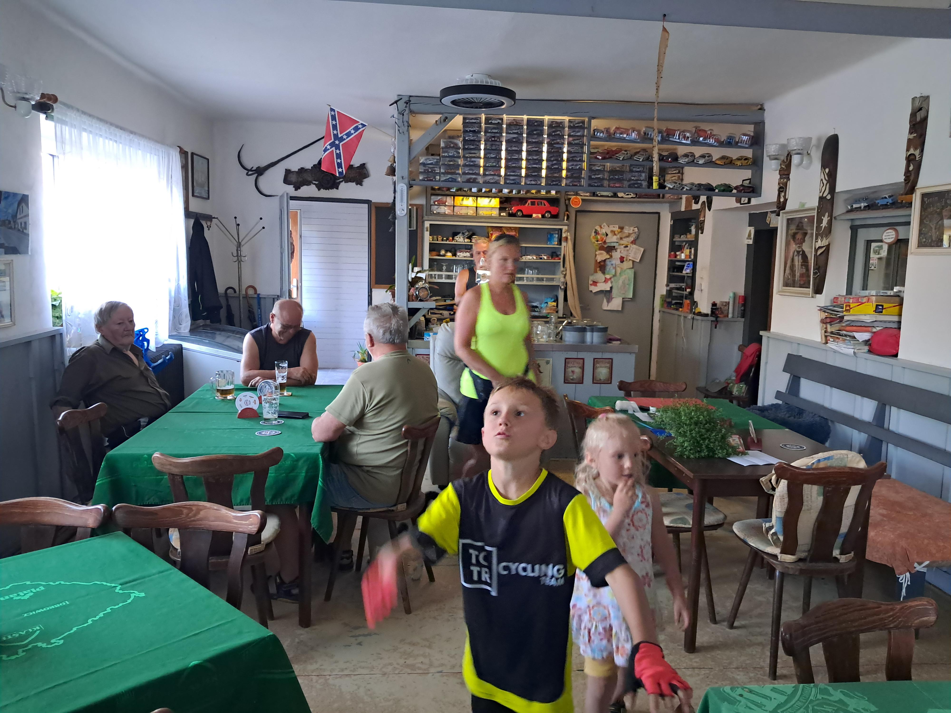 Hostinec Rudofla Štrumfy