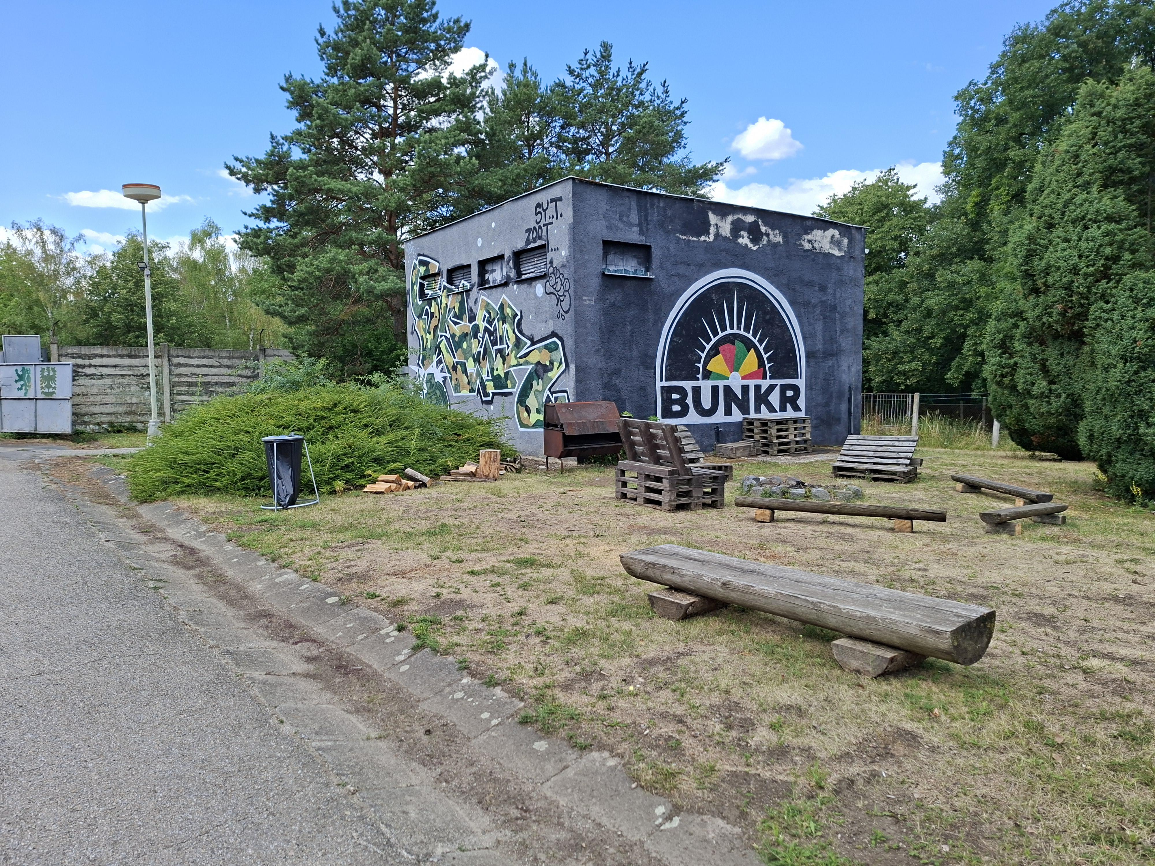 KIOSEK NA BUNKRU foto 2