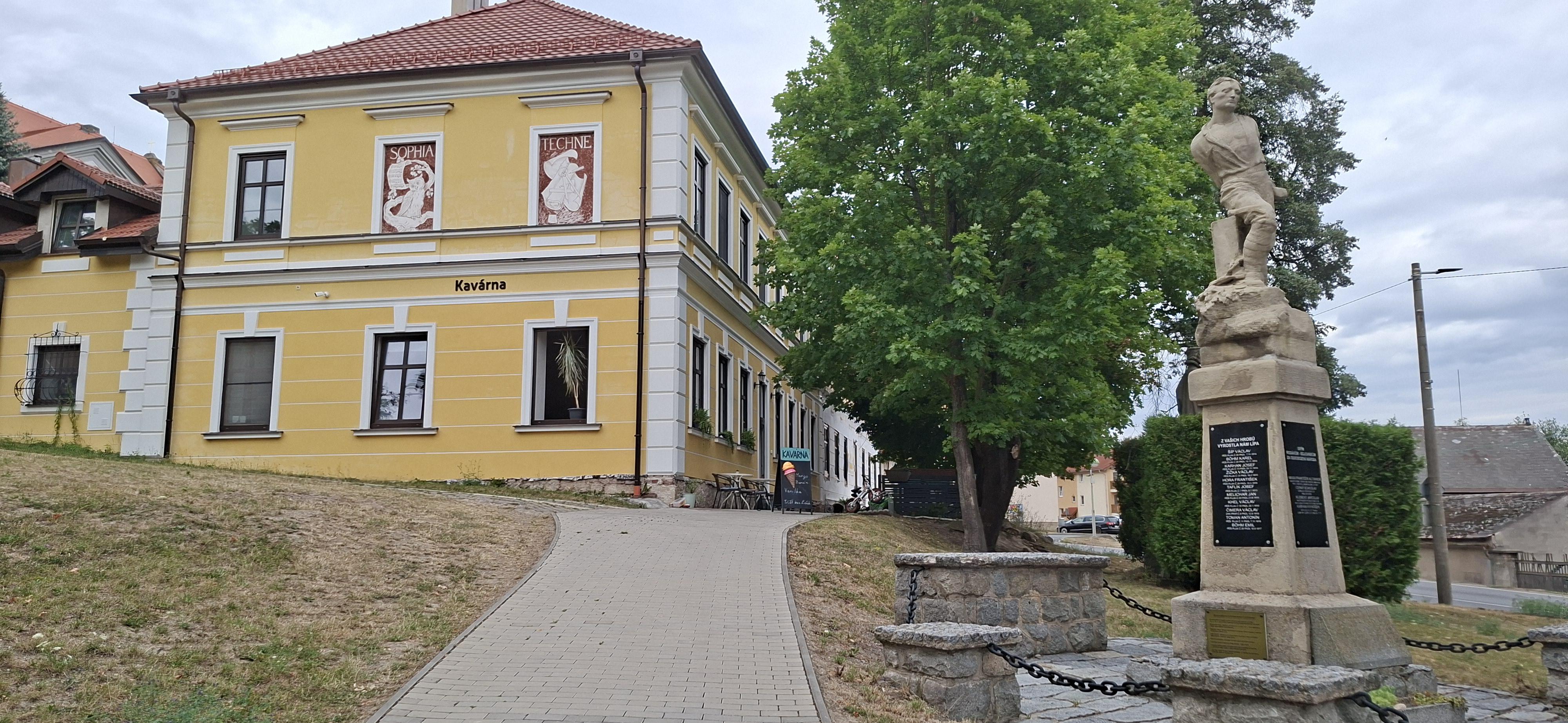 Kavárna Stará škola foto 6