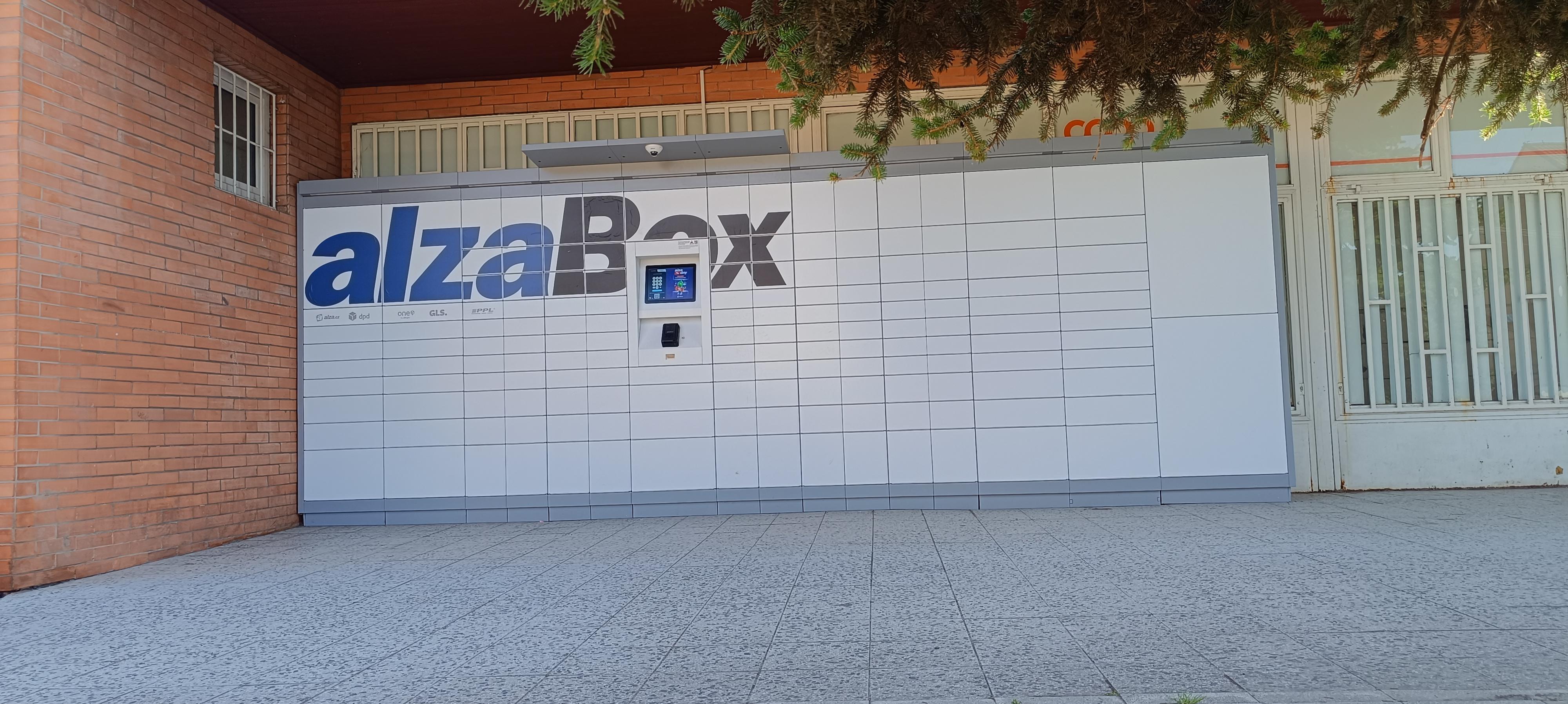 AlzaBox foto 2