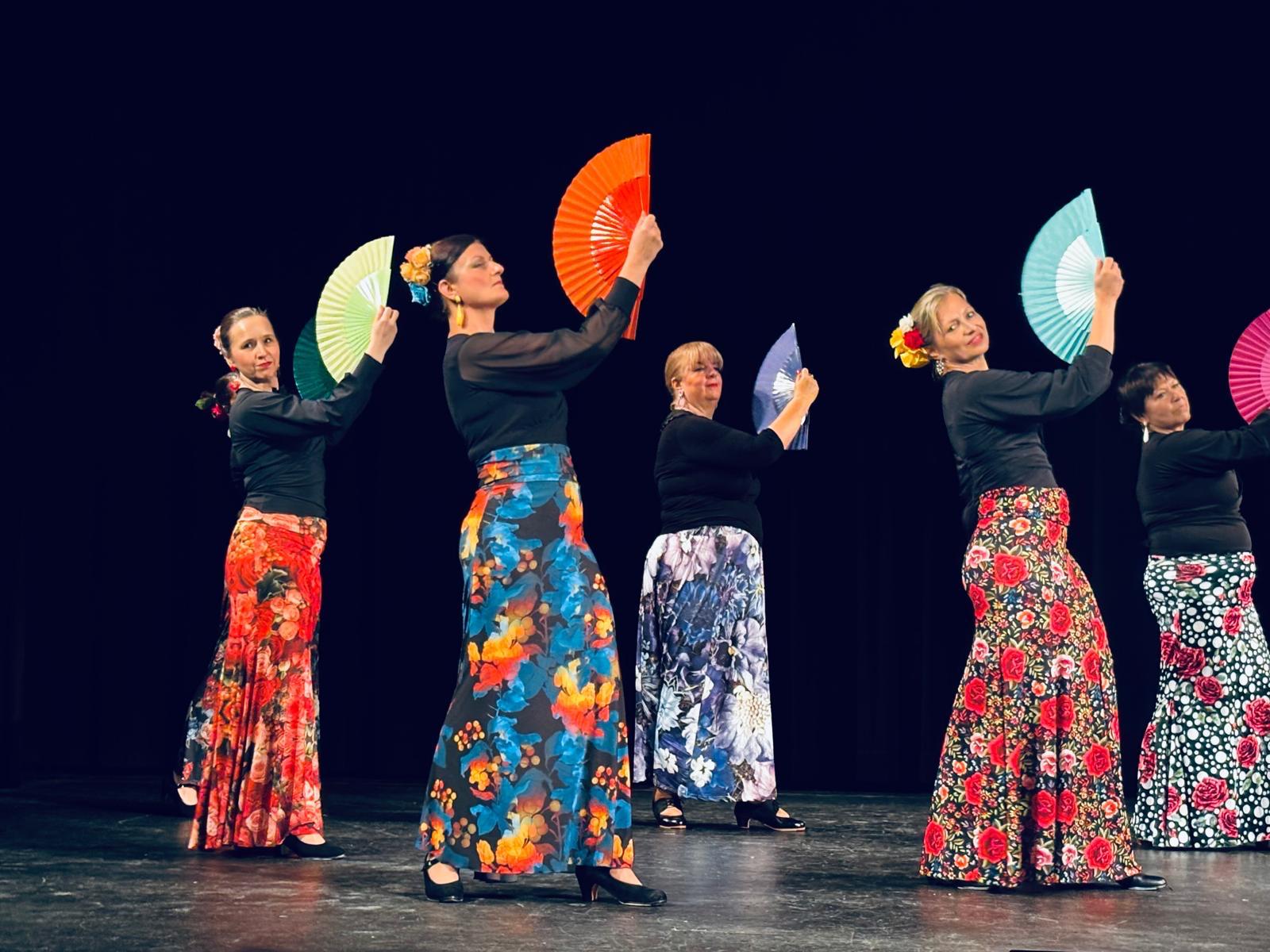 ESTUDIO FELIZ škola tance Flamenka foto 3