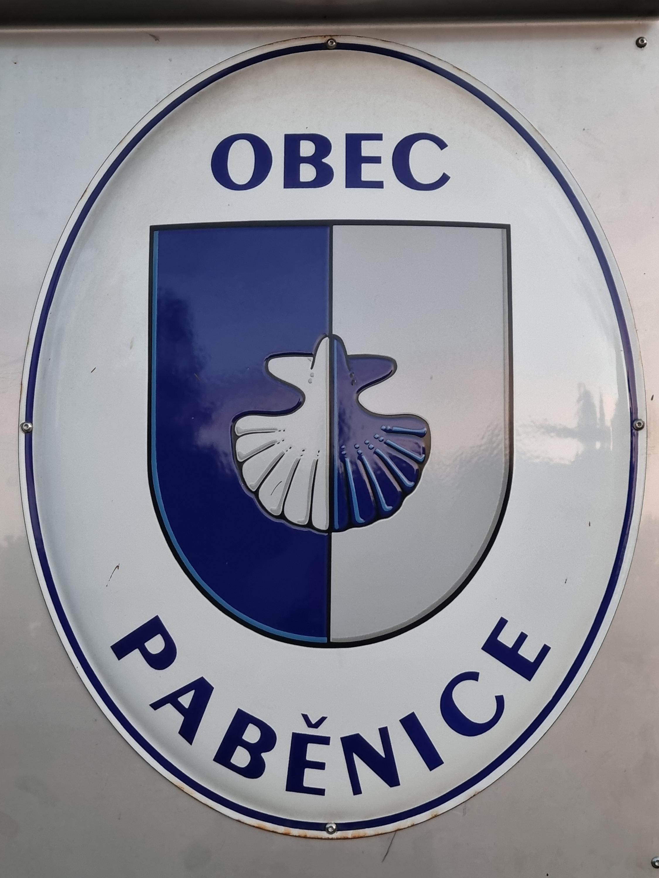 Paběnice - obecní úřad foto 2