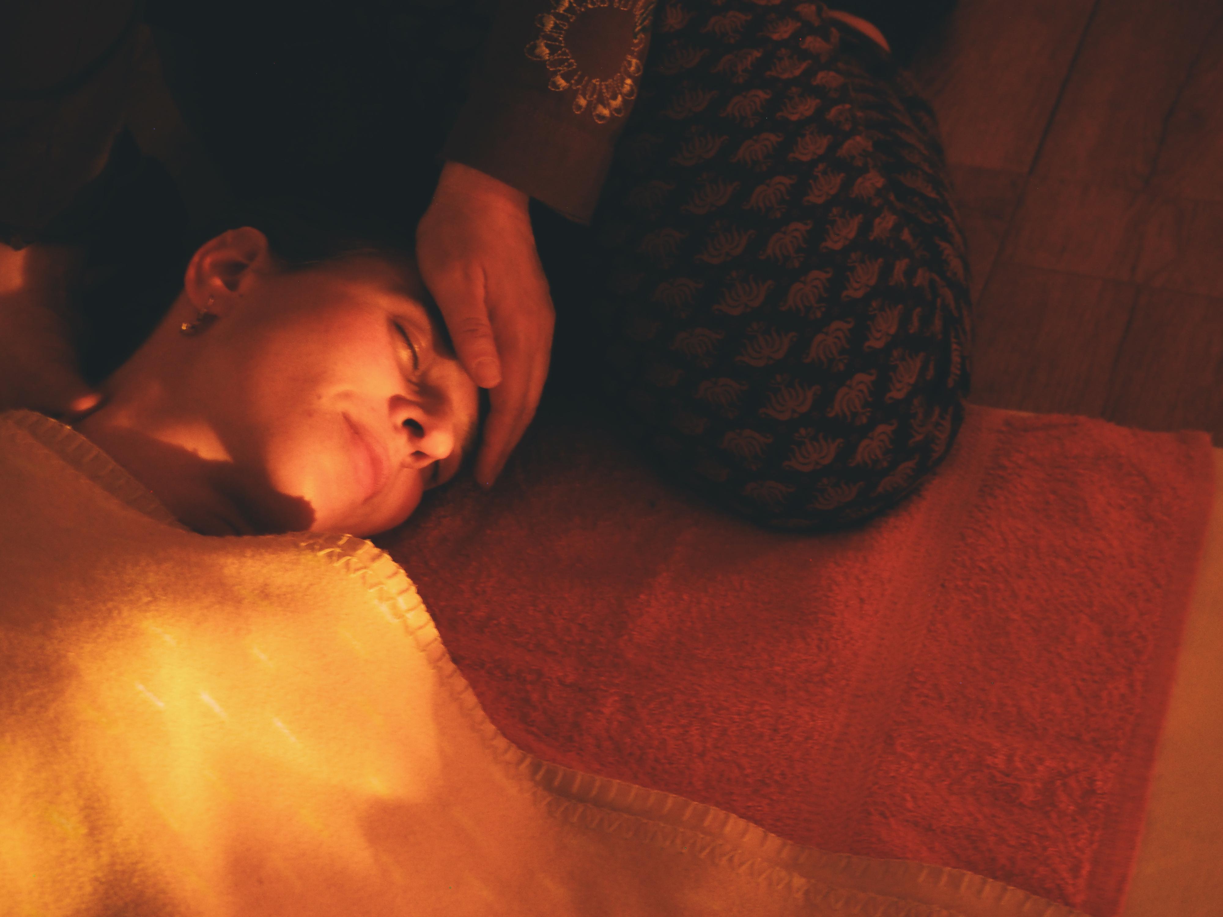 Shiatsu s lymfatickou masáží hlavy a obličeje