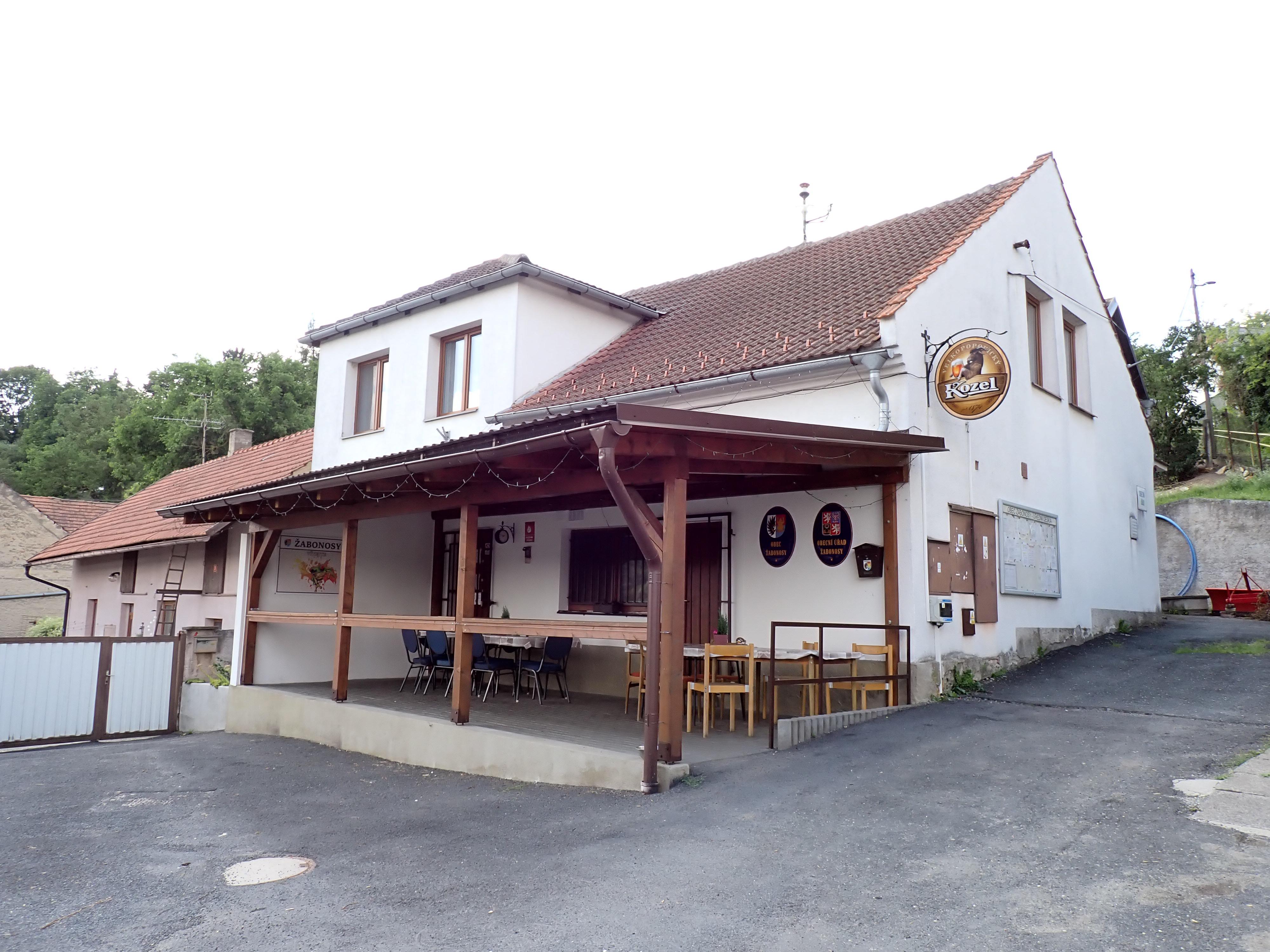 Žabonosy - obecní úřad foto 4