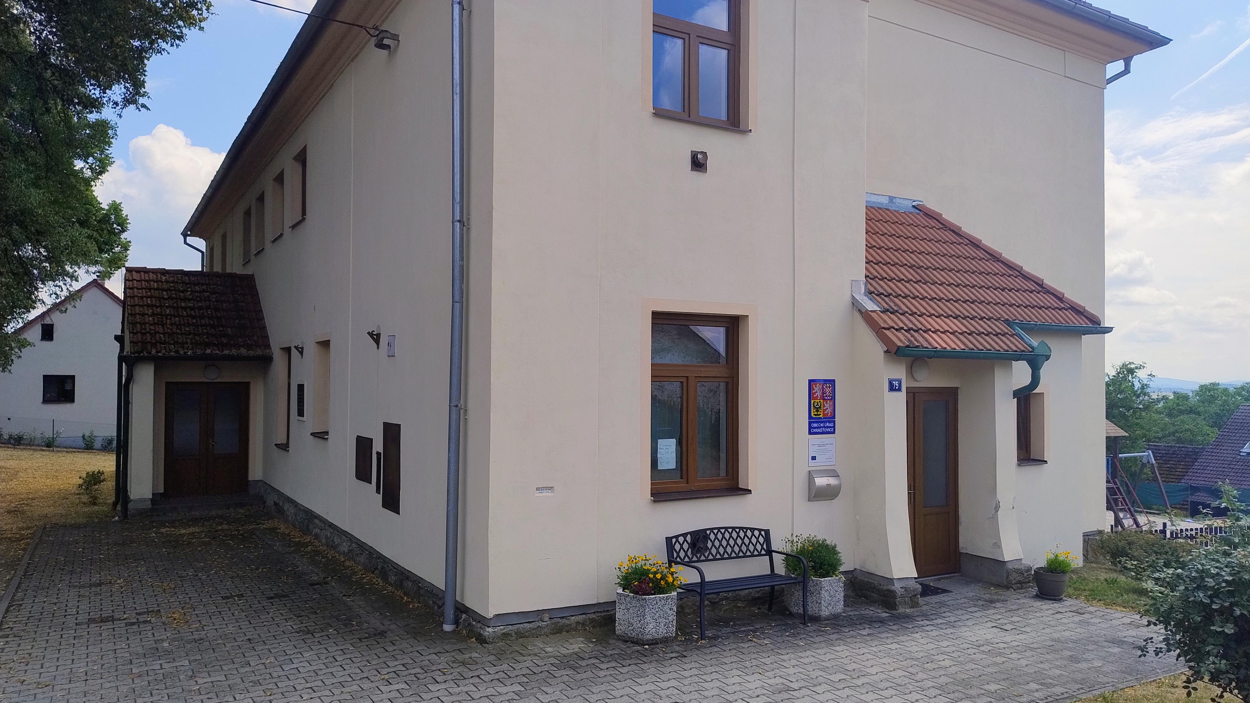 Restaurace Chrášťovice 75 foto 1