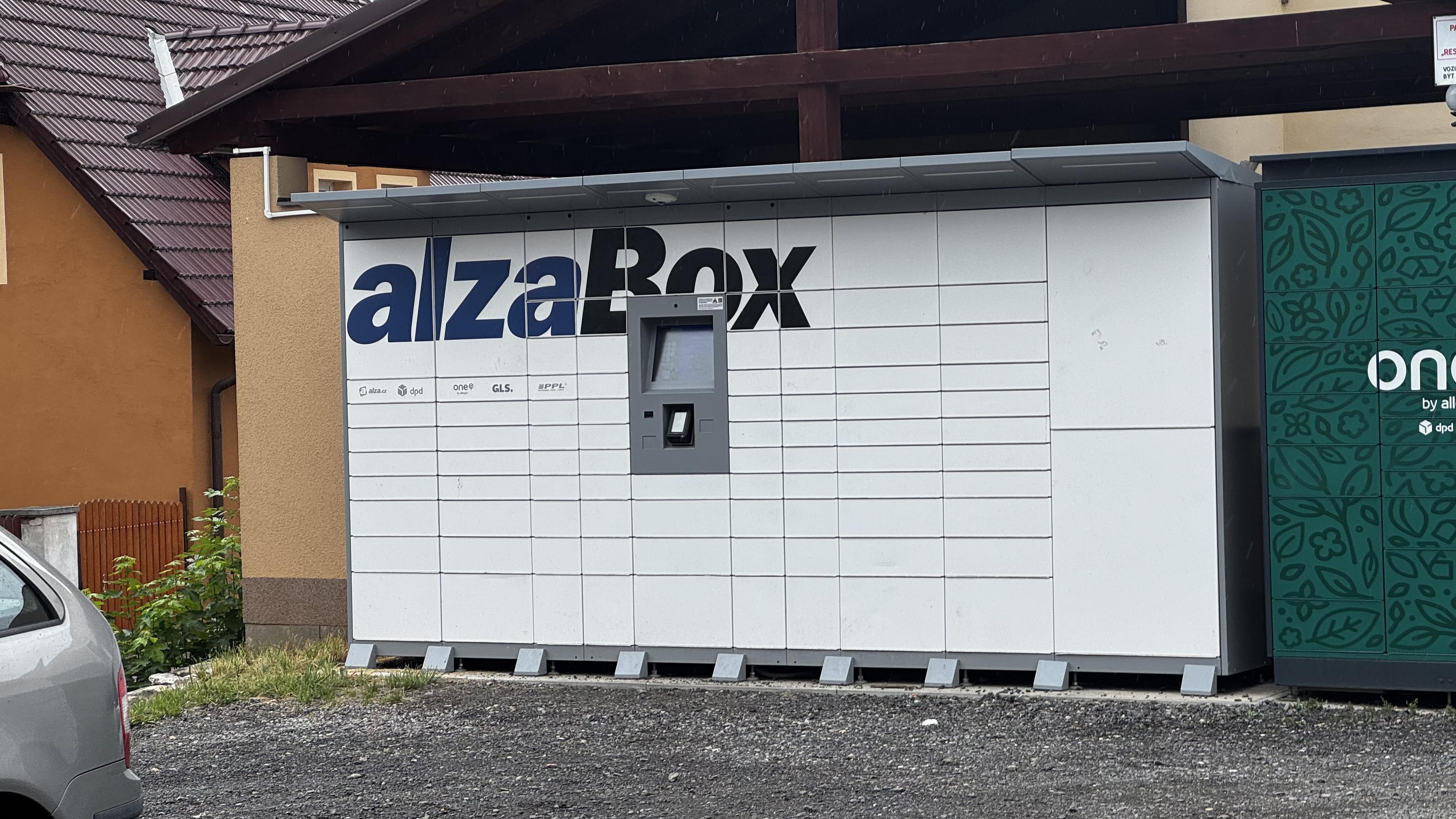 AlzaBox