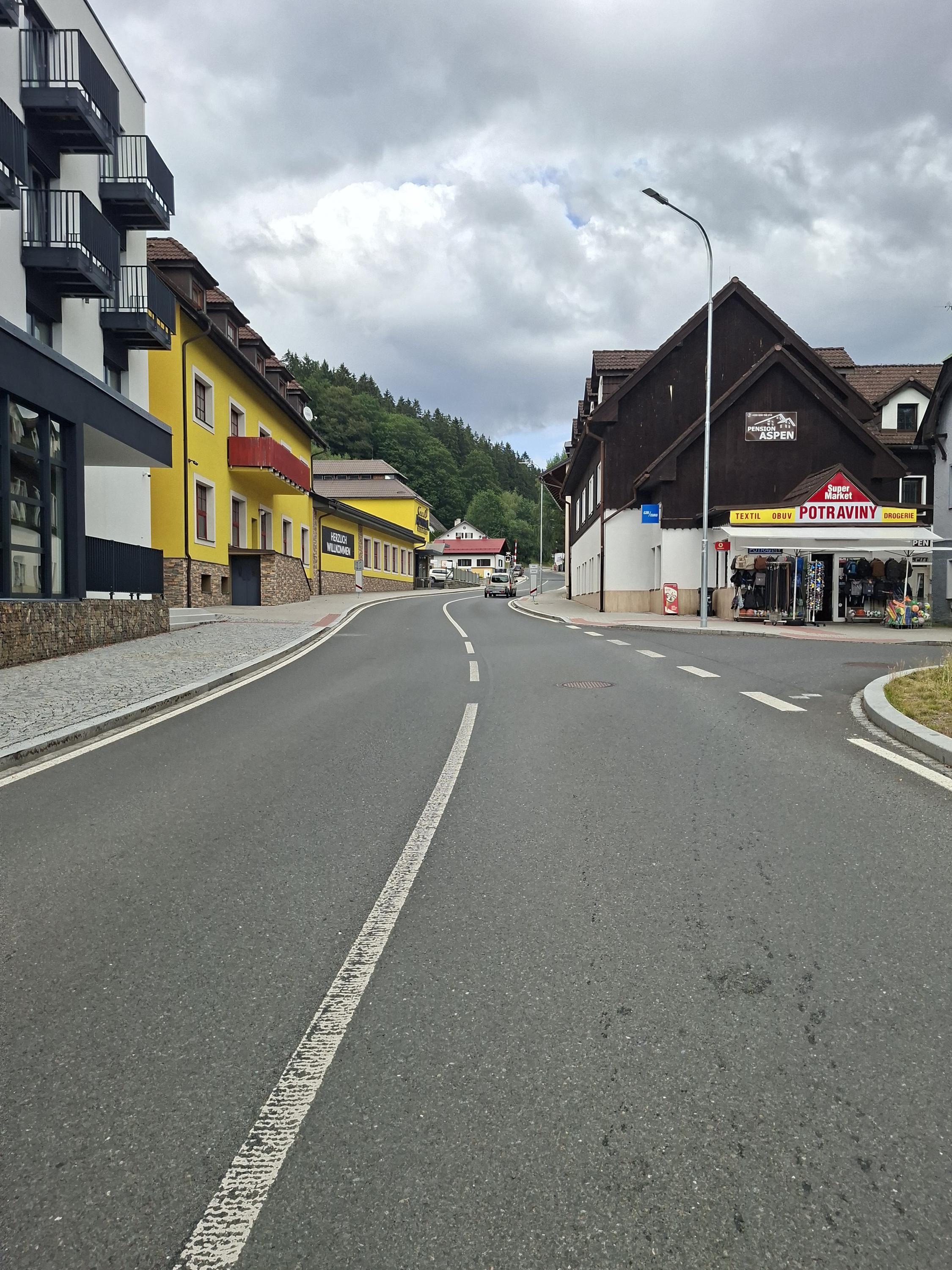 Super Market - Potraviny - Textil foto 2