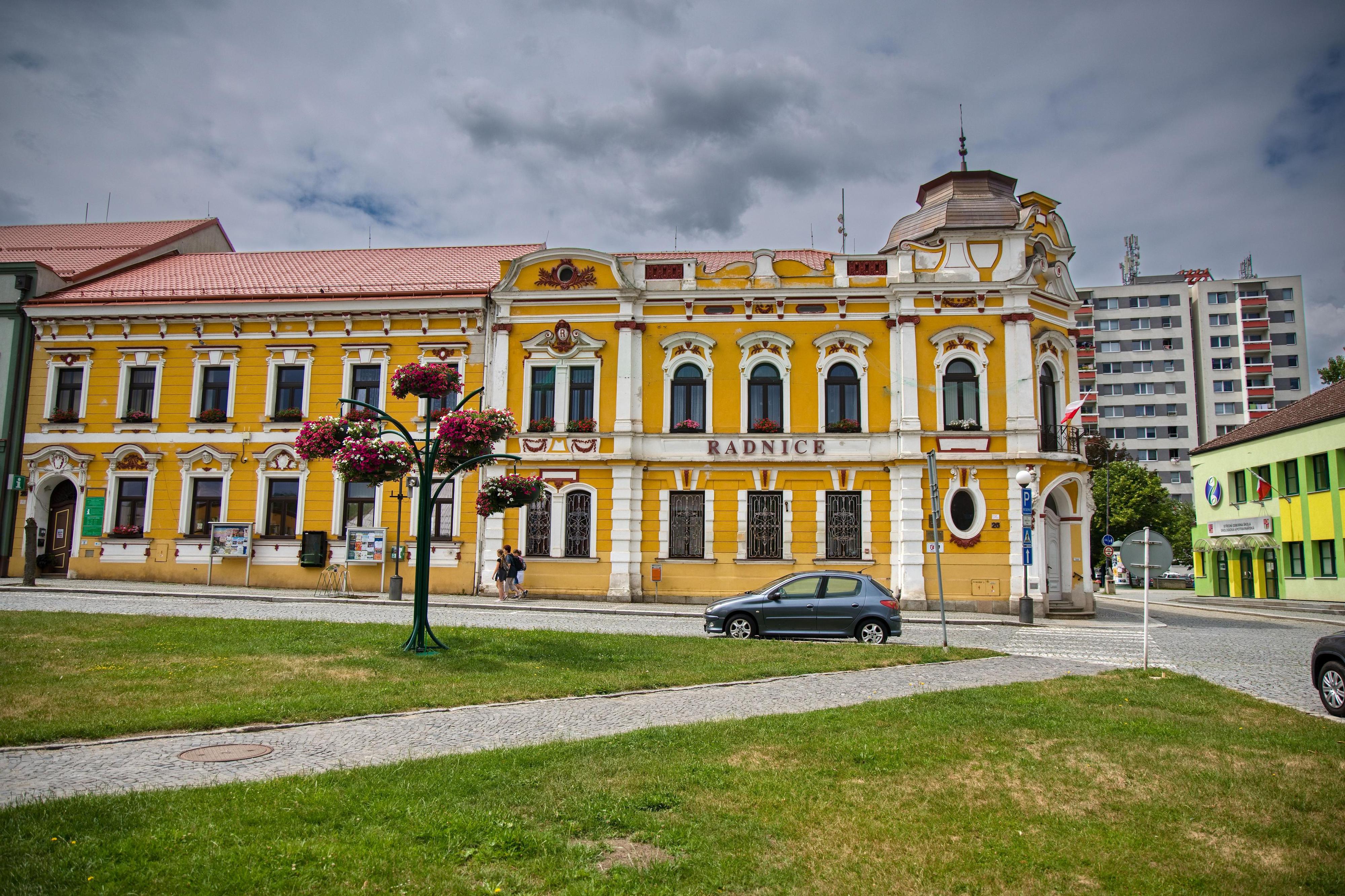 Veselí nad Lužnicí - městský úřad foto 2