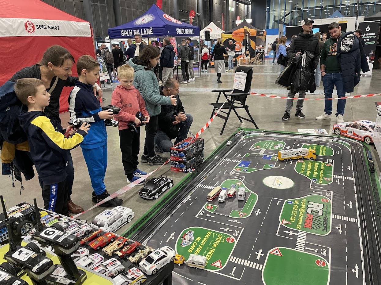 RC Park zábava pro děti foto 2