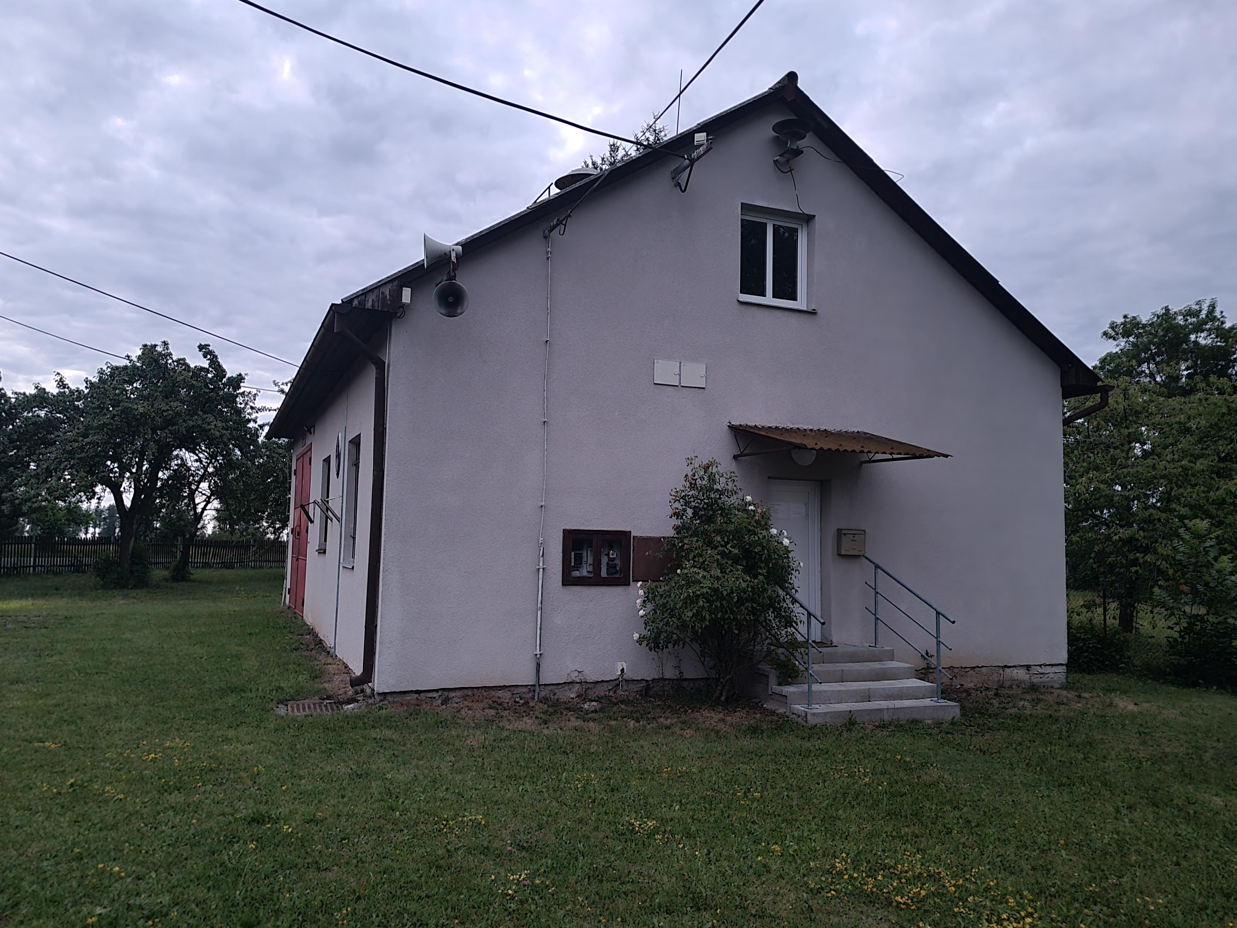 Třebětín - obecní úřad foto 2