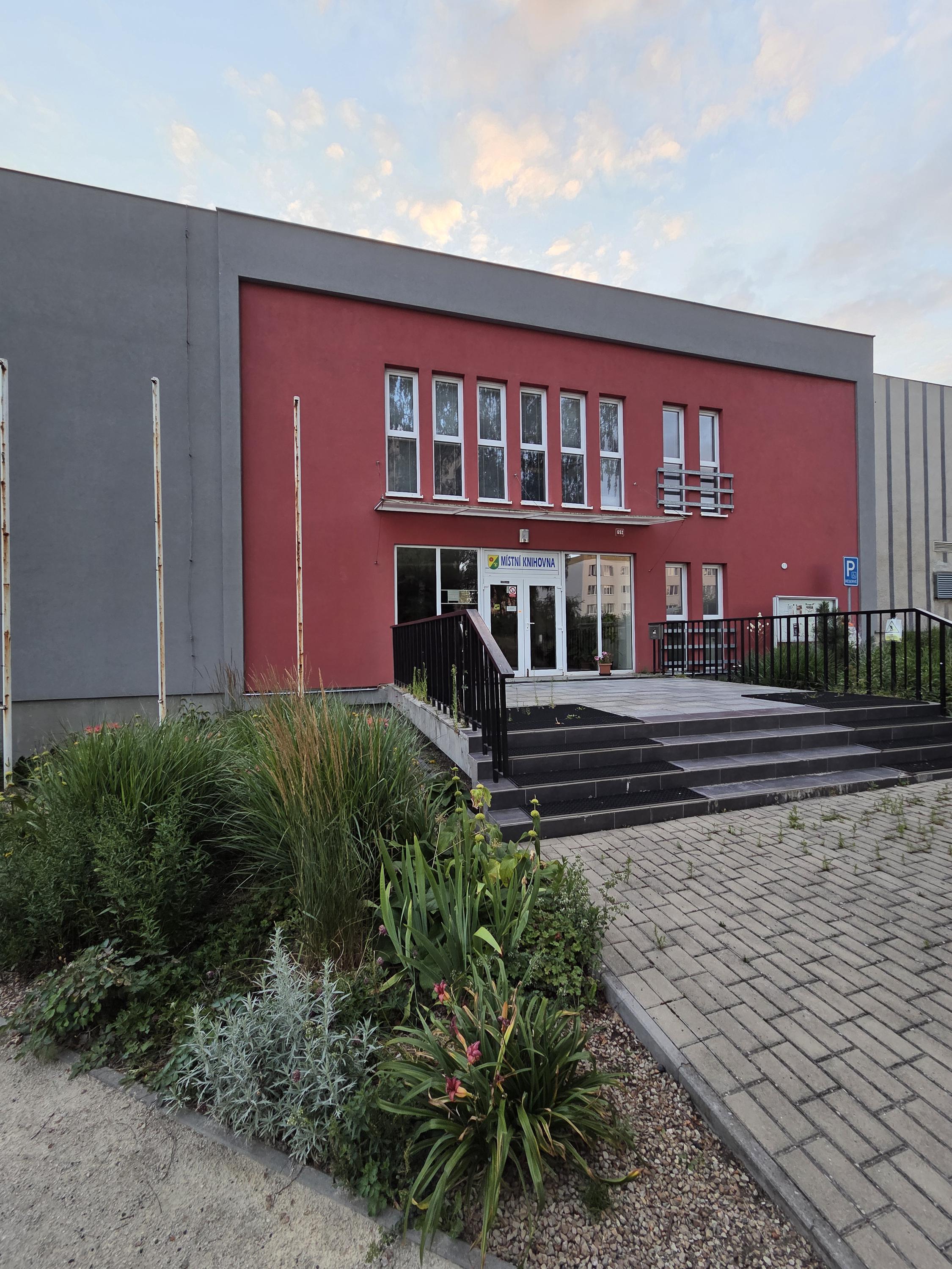 Místní knihovna Strašice foto 2