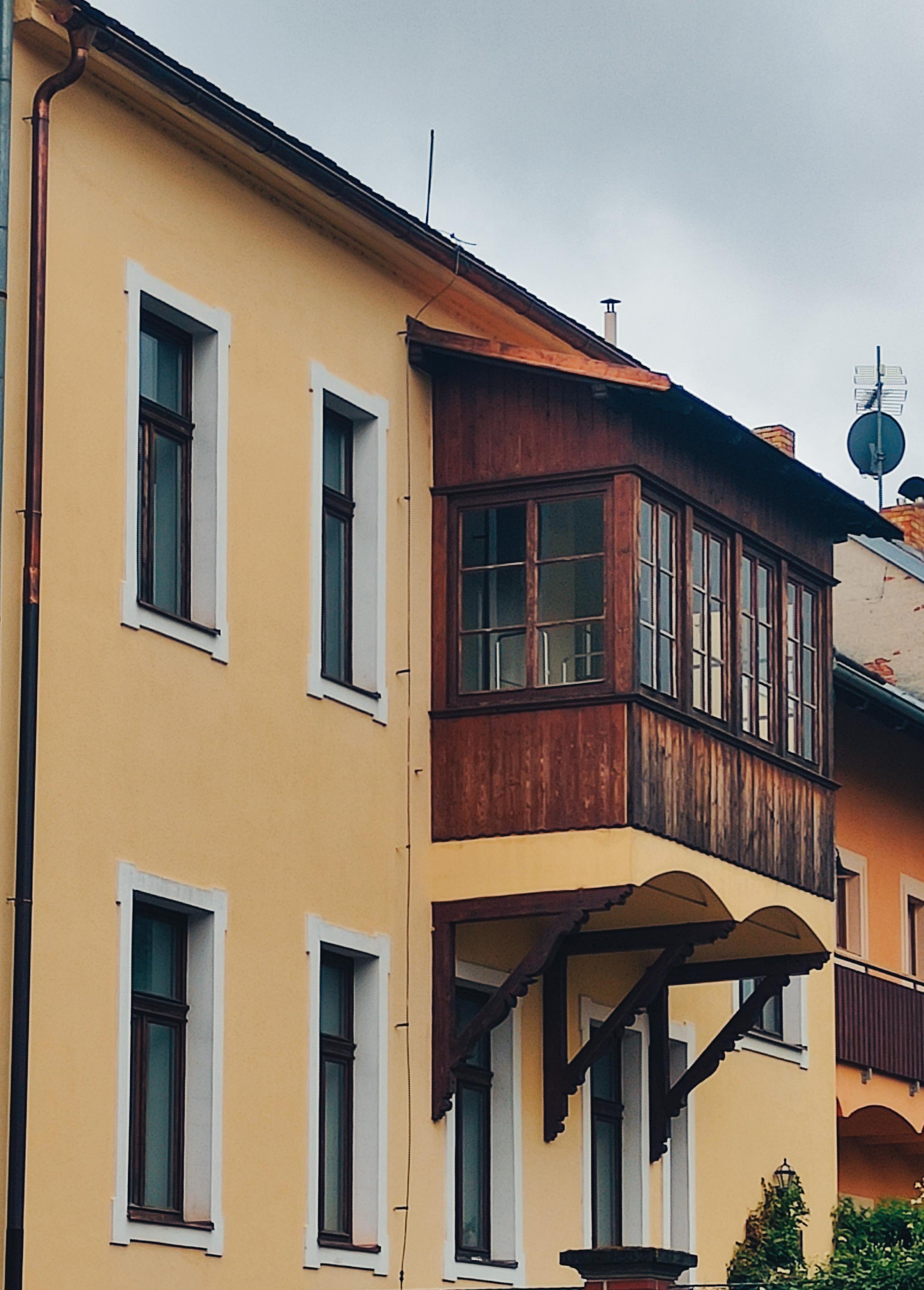 Památník Adolfa Heyduka foto 2