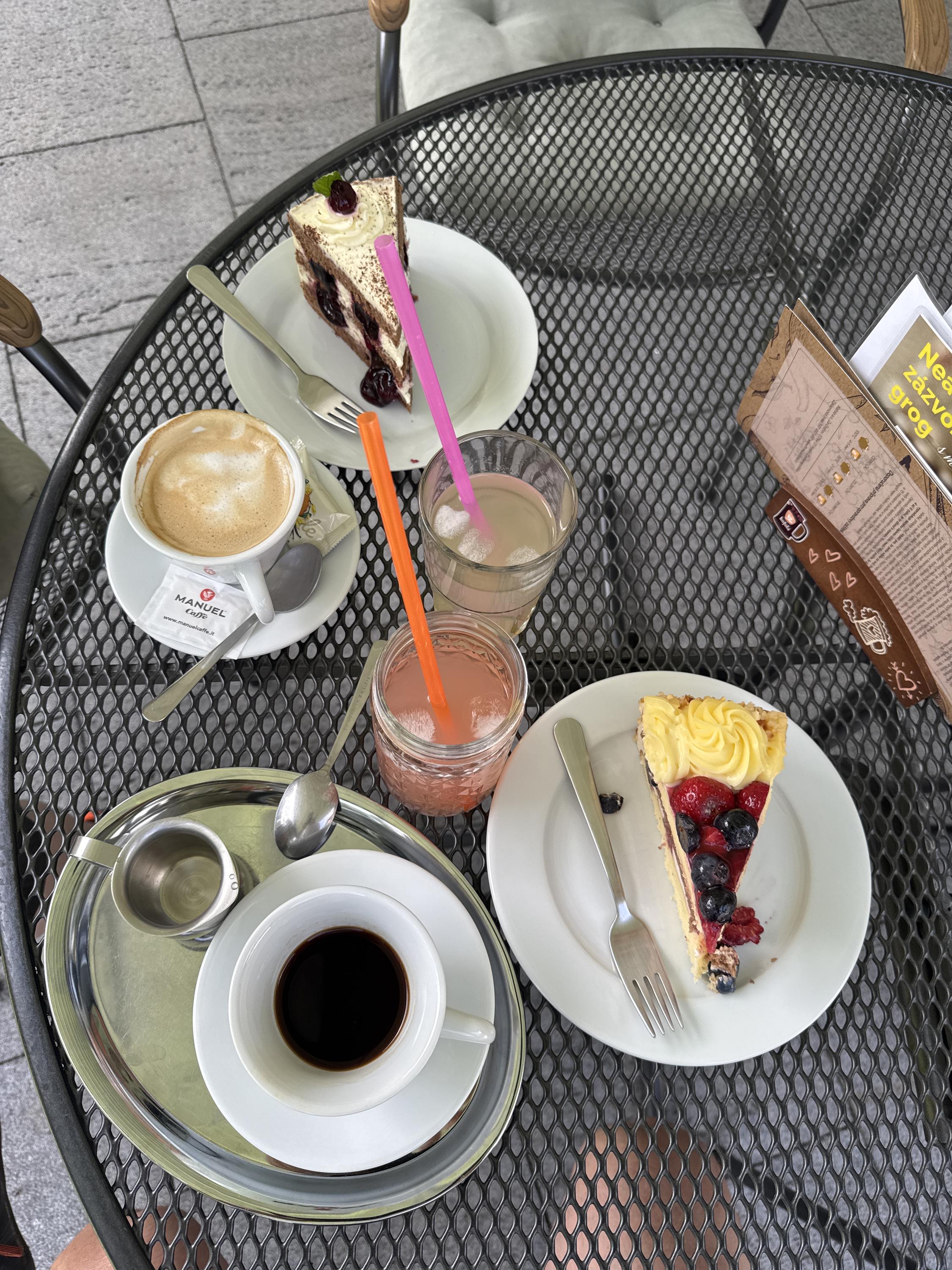 Café Rozhlas foto 3